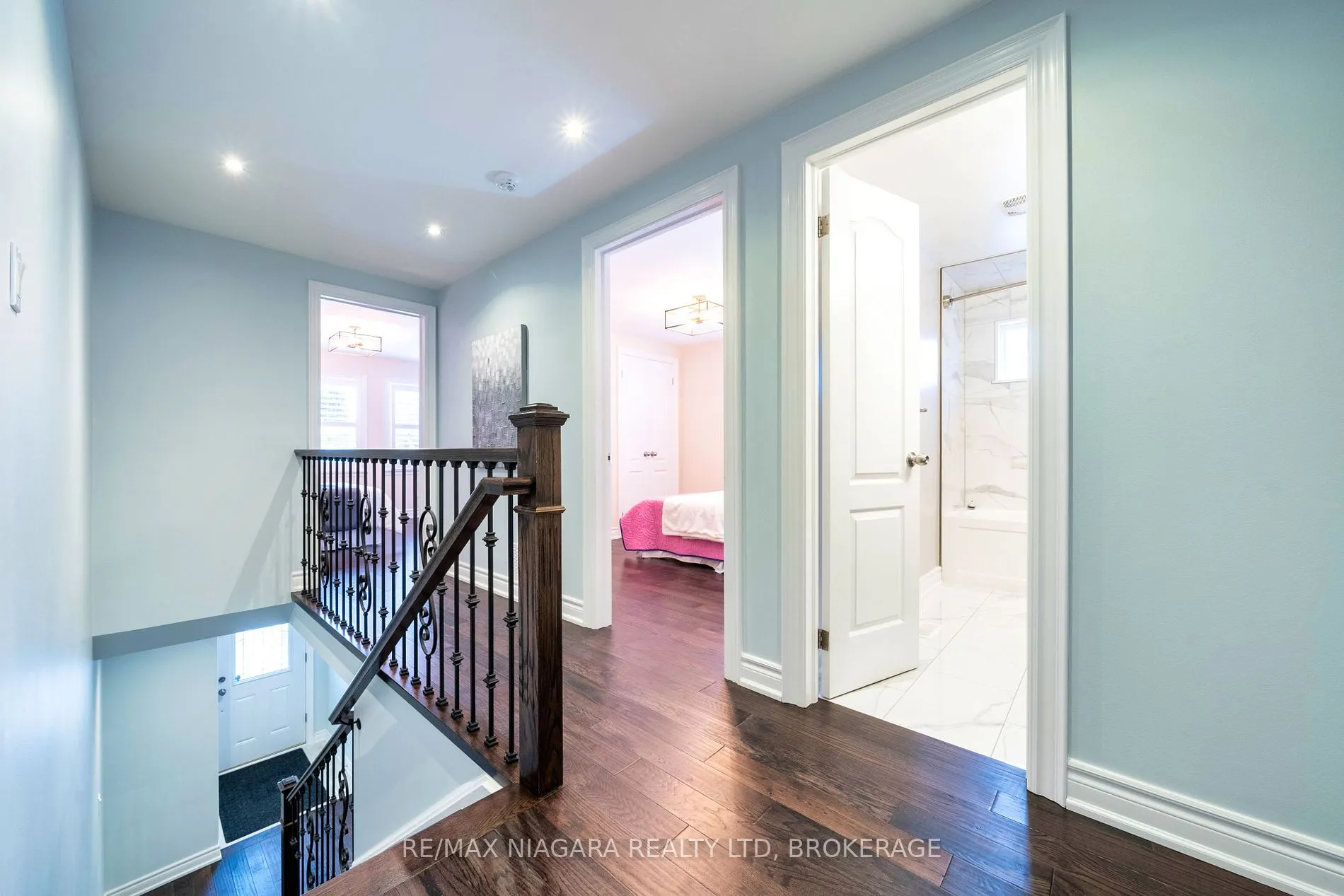 42 Kenhatch Blvd