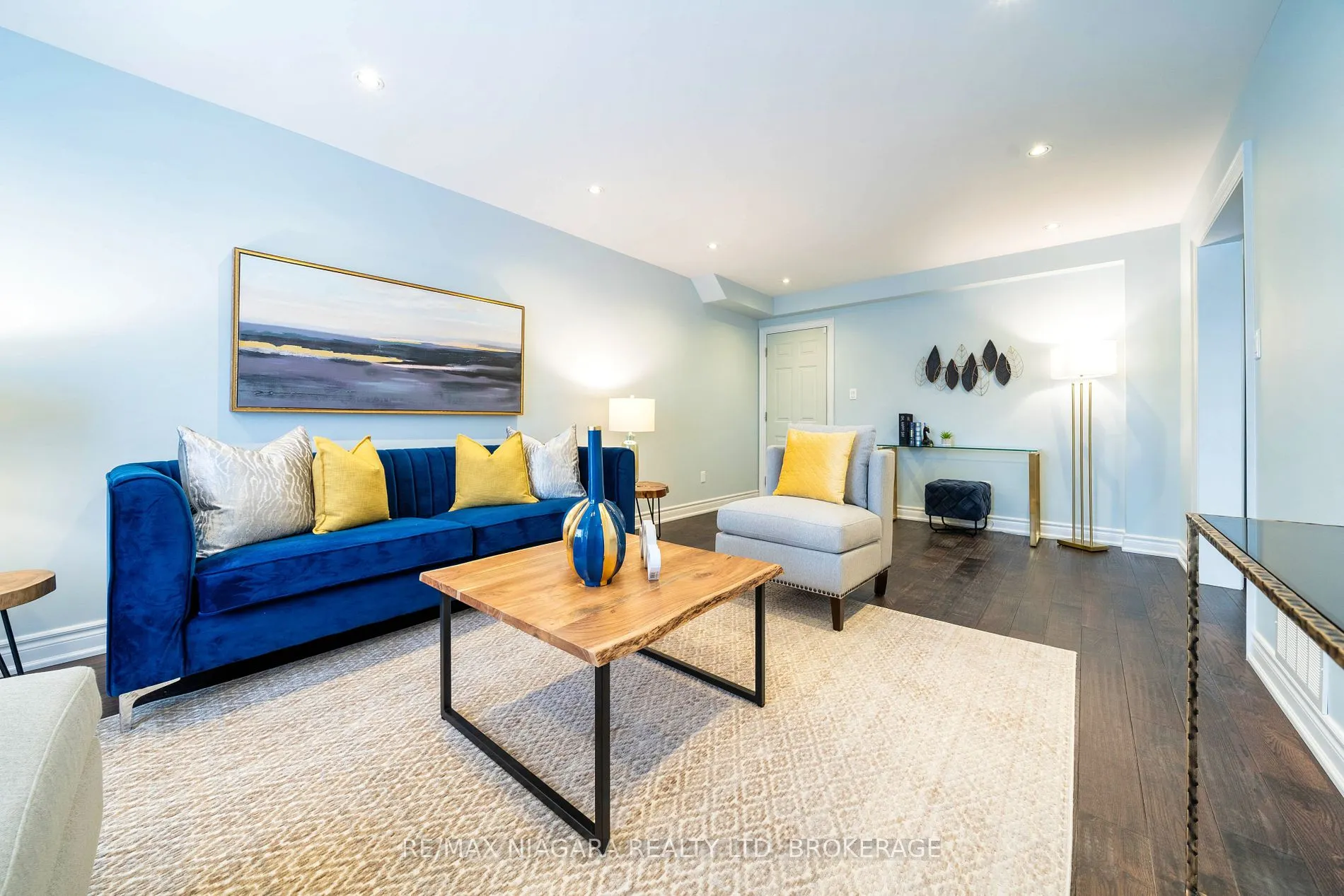 42 Kenhatch Blvd