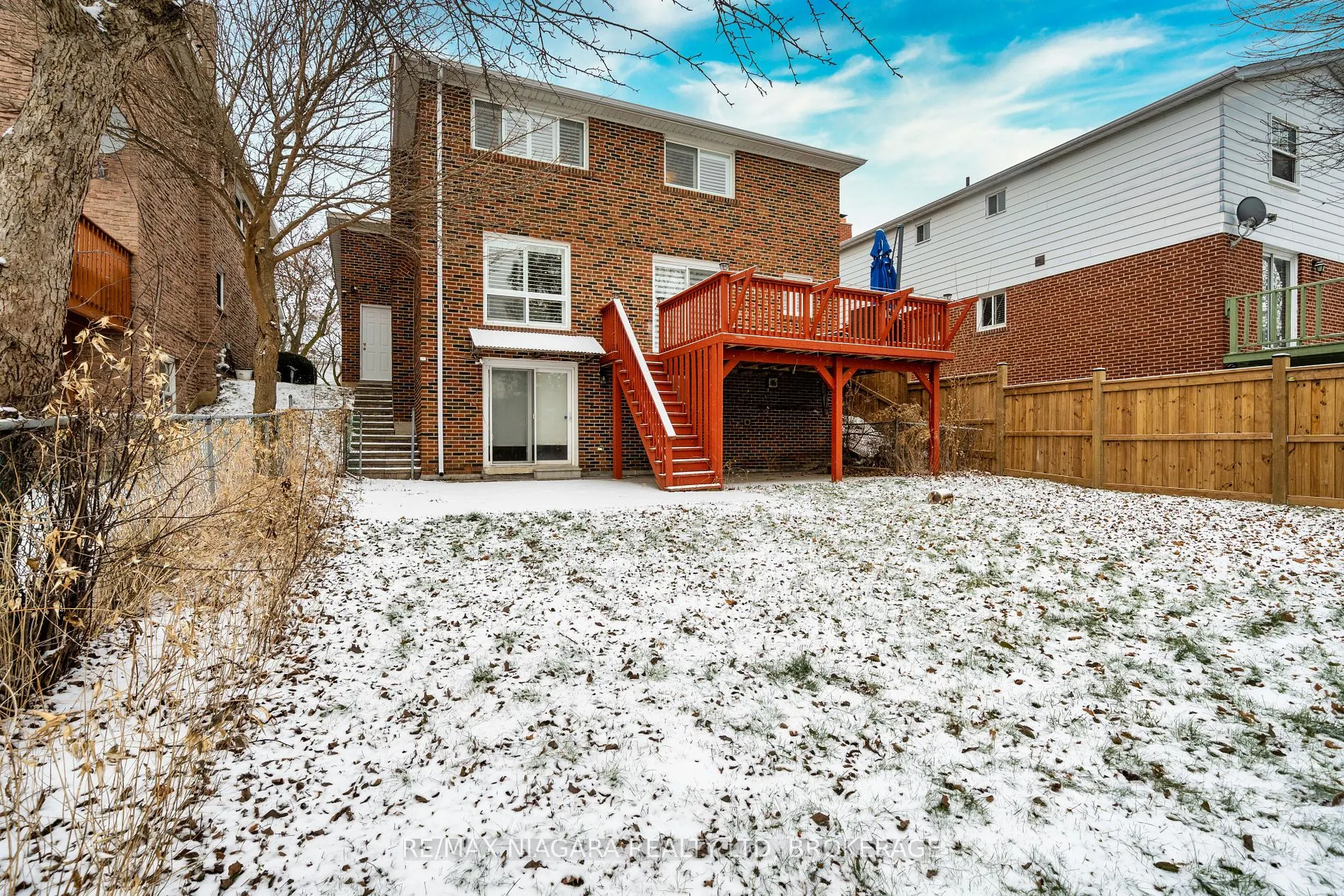 42 Kenhatch Blvd