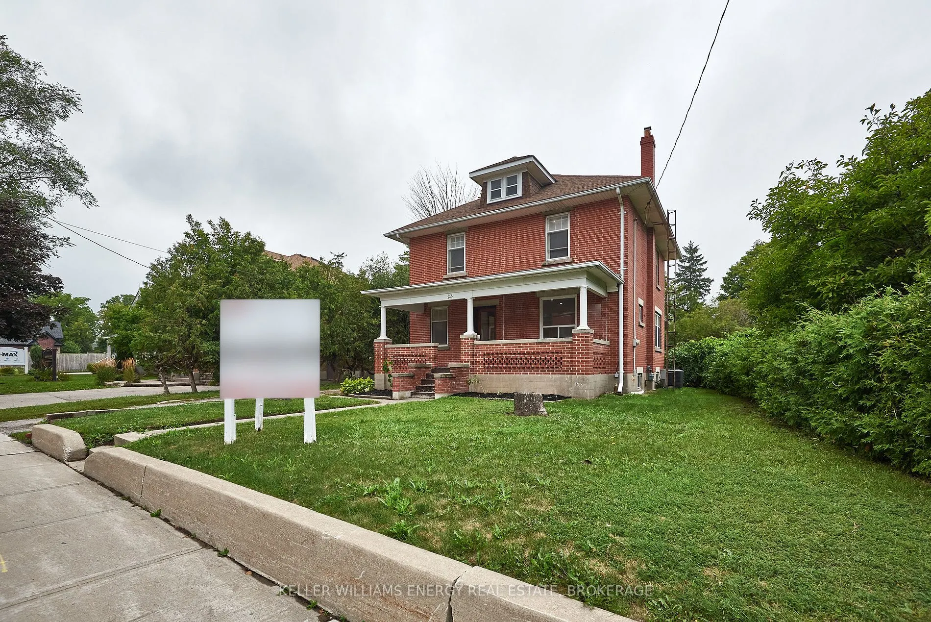 24 Baldwin Street