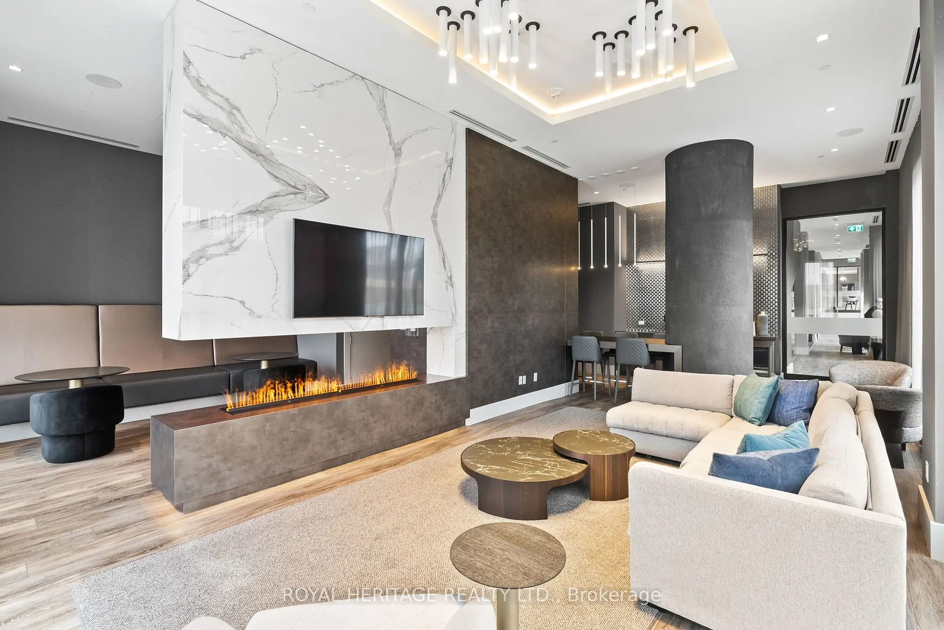 2550 Simcoe St N, #2509