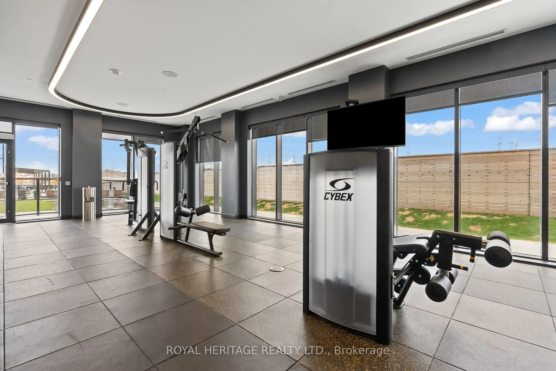 2550 Simcoe St N, #2509