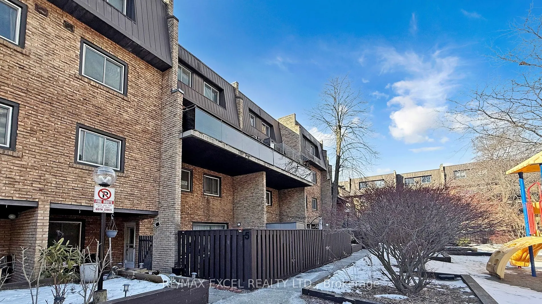 110 Ling Rd E, #17