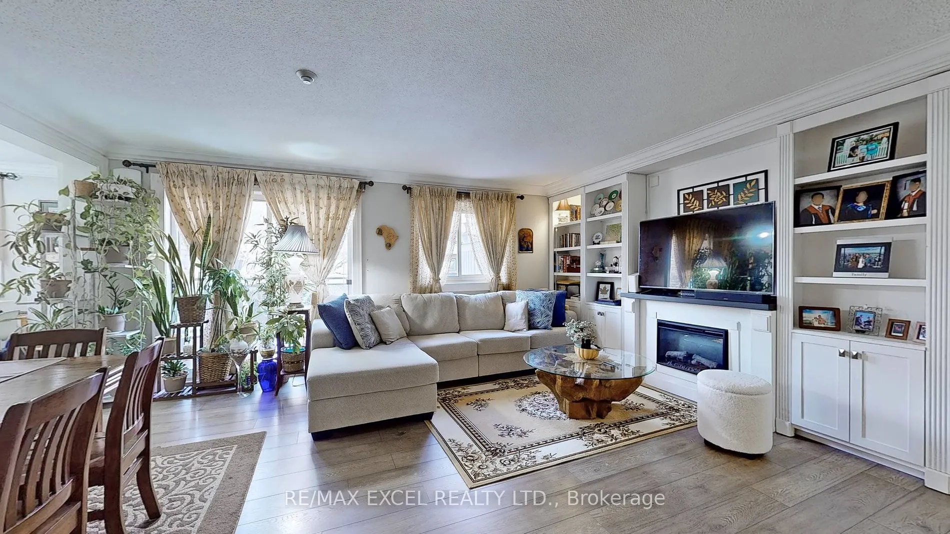 110 Ling Rd E, #17