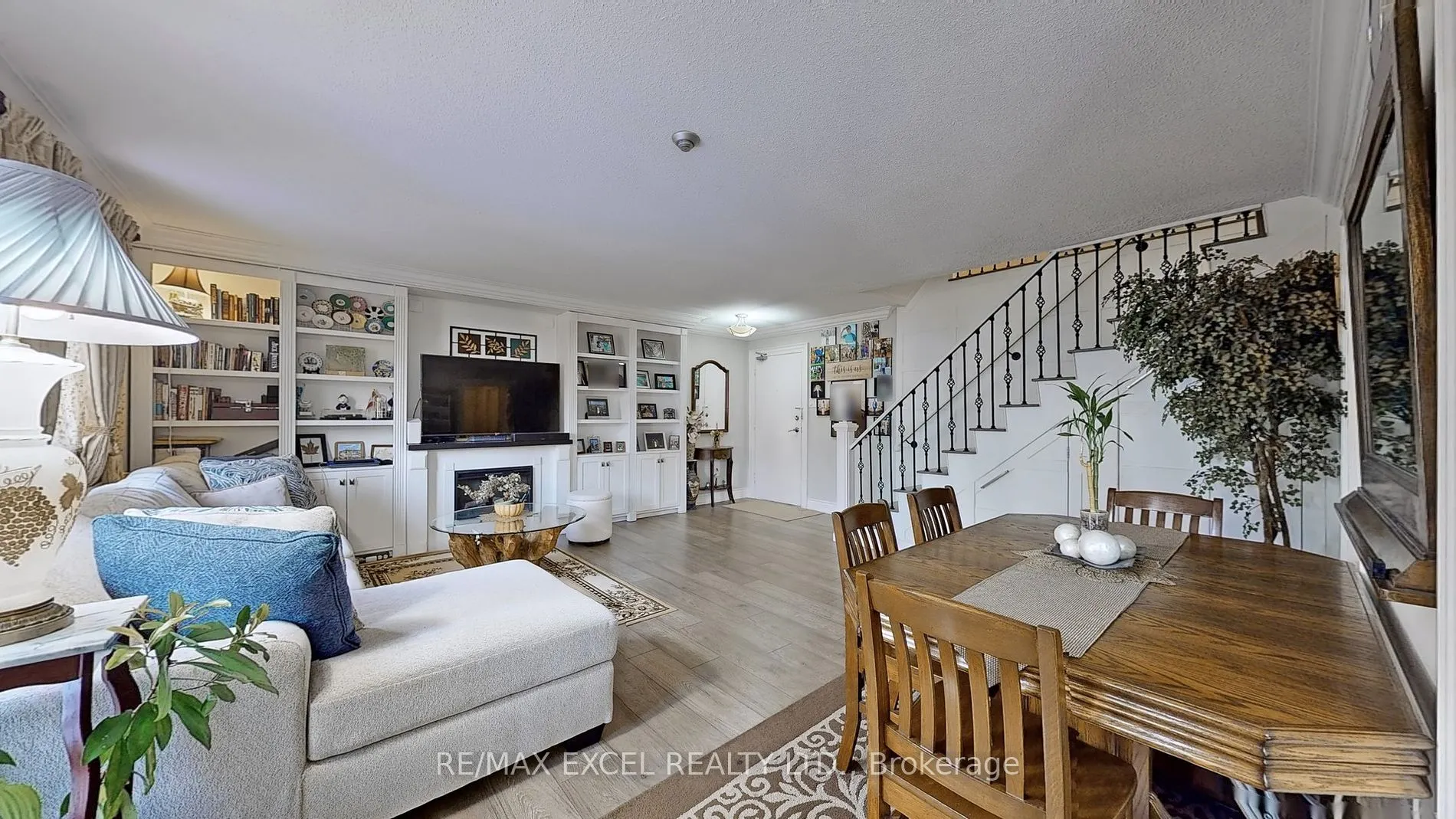 110 Ling Rd E, #17