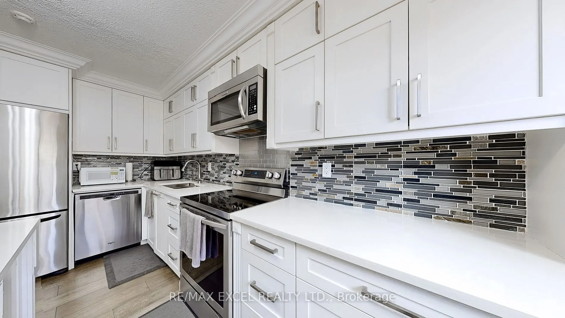 110 Ling Rd E, #17