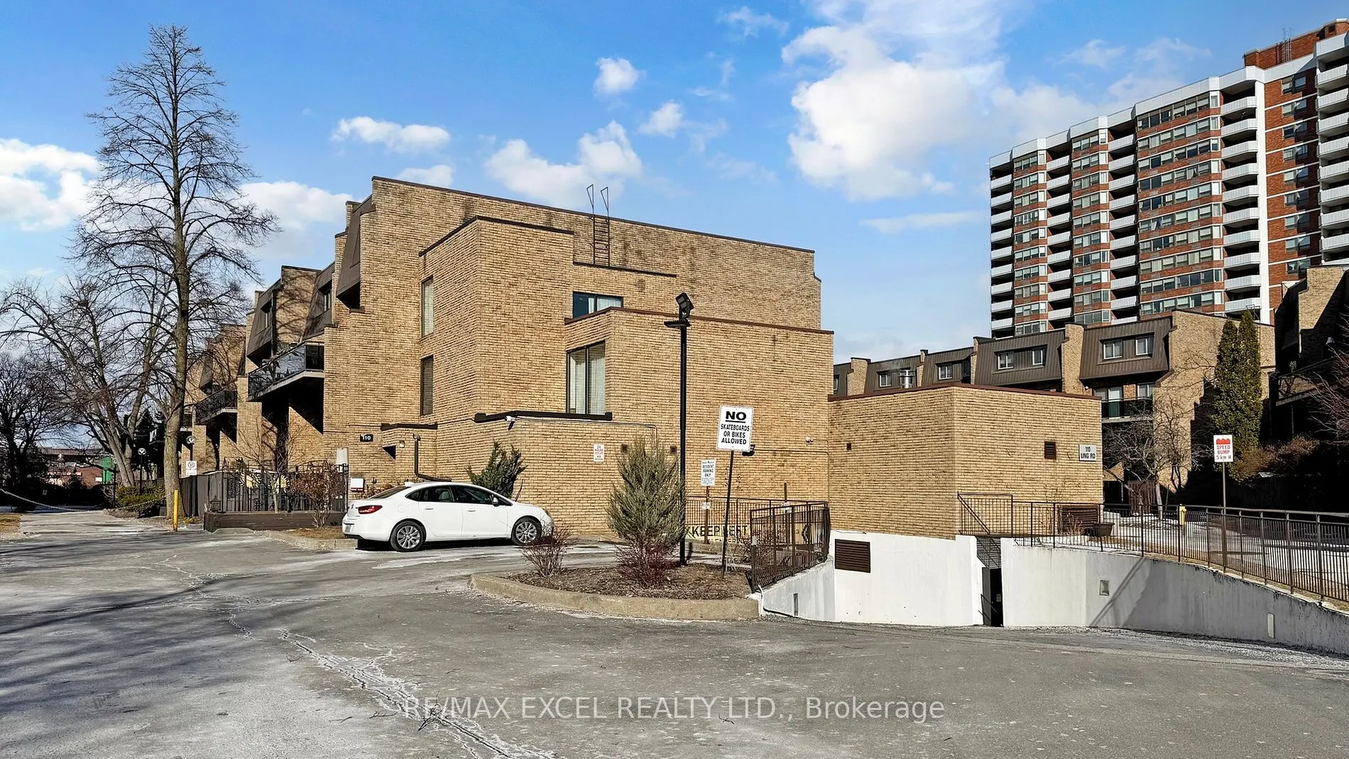 110 Ling Rd E, #17