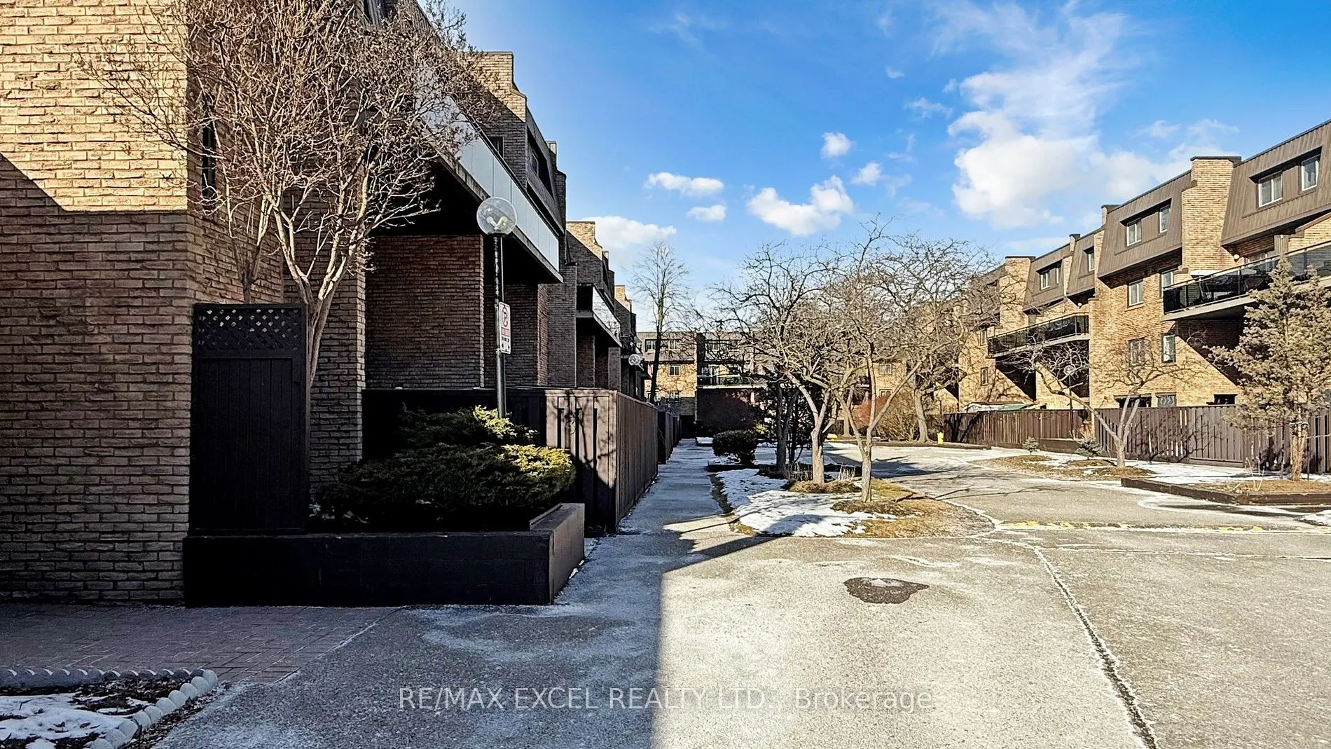 110 Ling Rd E, #17