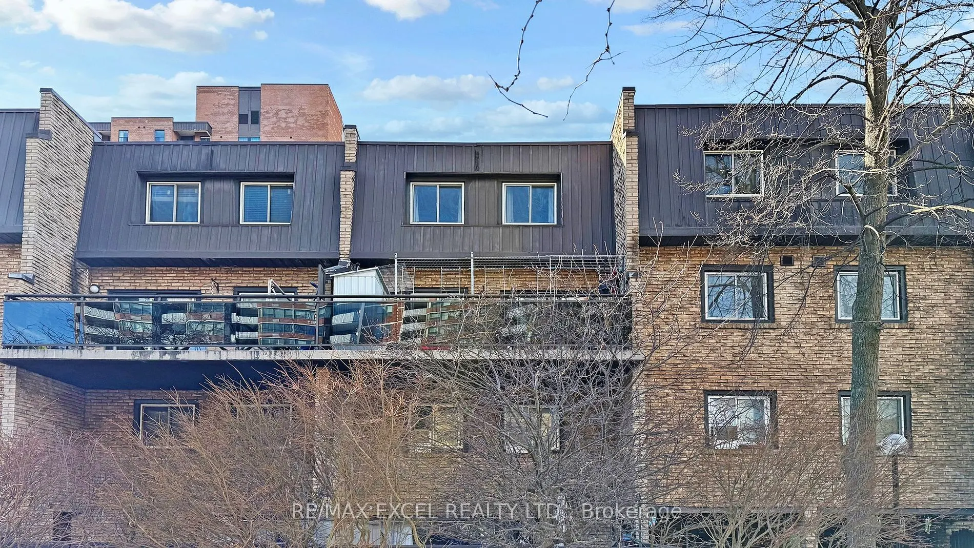 110 Ling Rd E, #17