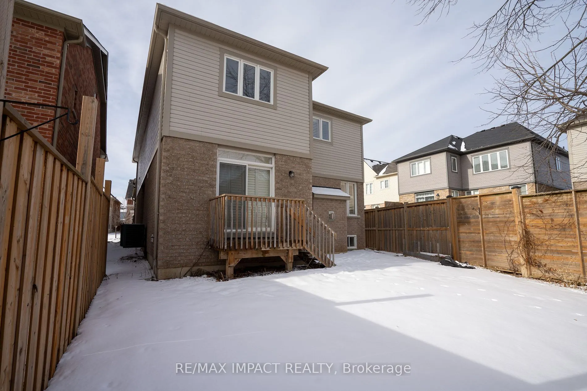 56 Bonathon Cres
