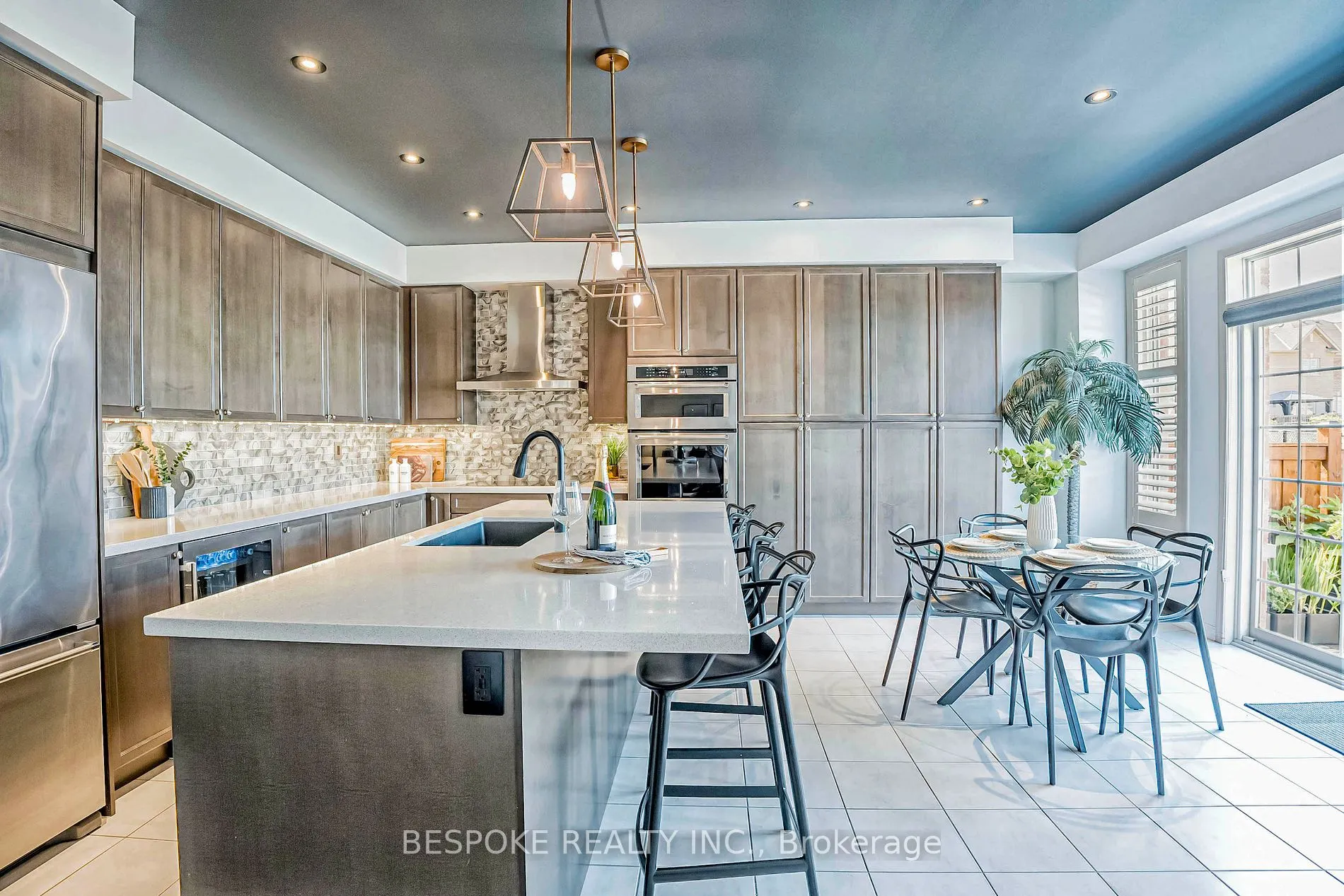 136 Hurst Dr