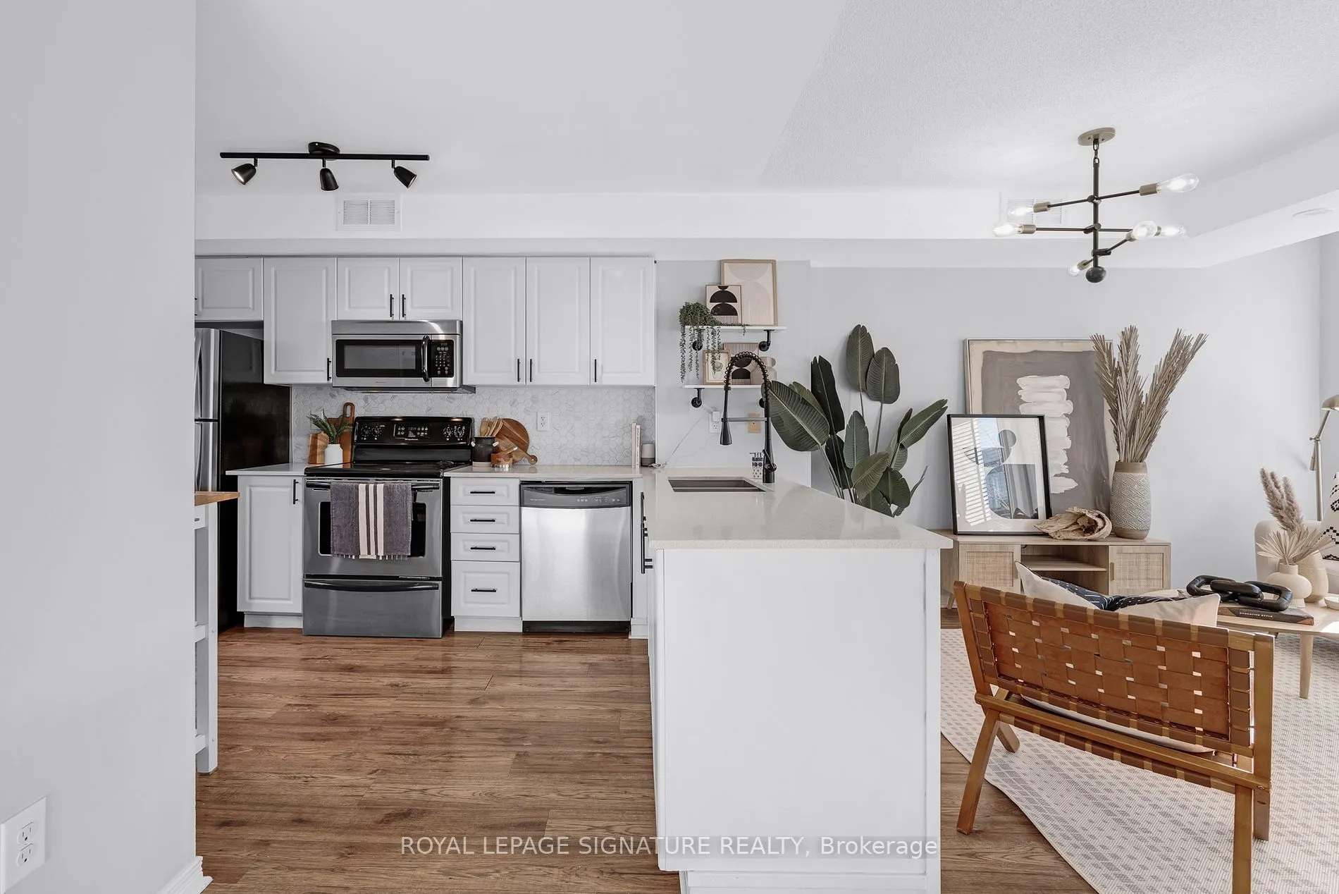 22 Frances Loring Lane, #1