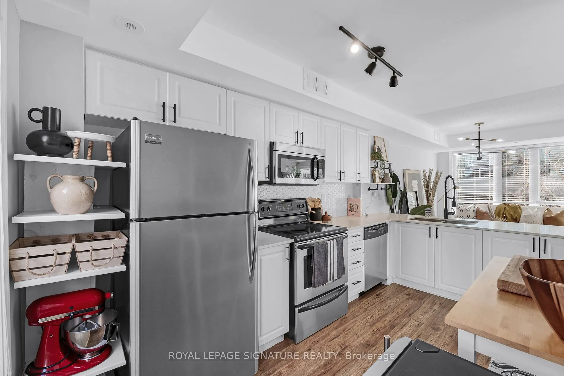22 Frances Loring Lane, #1