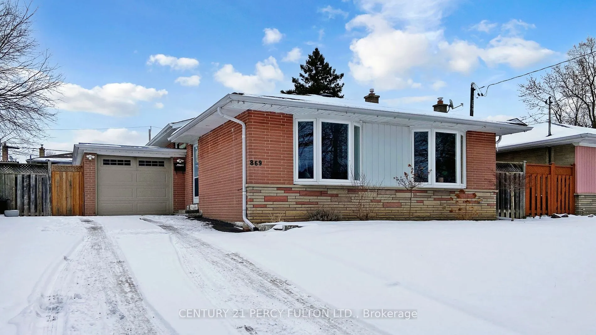 869 Scarborough Golf Club Rd
