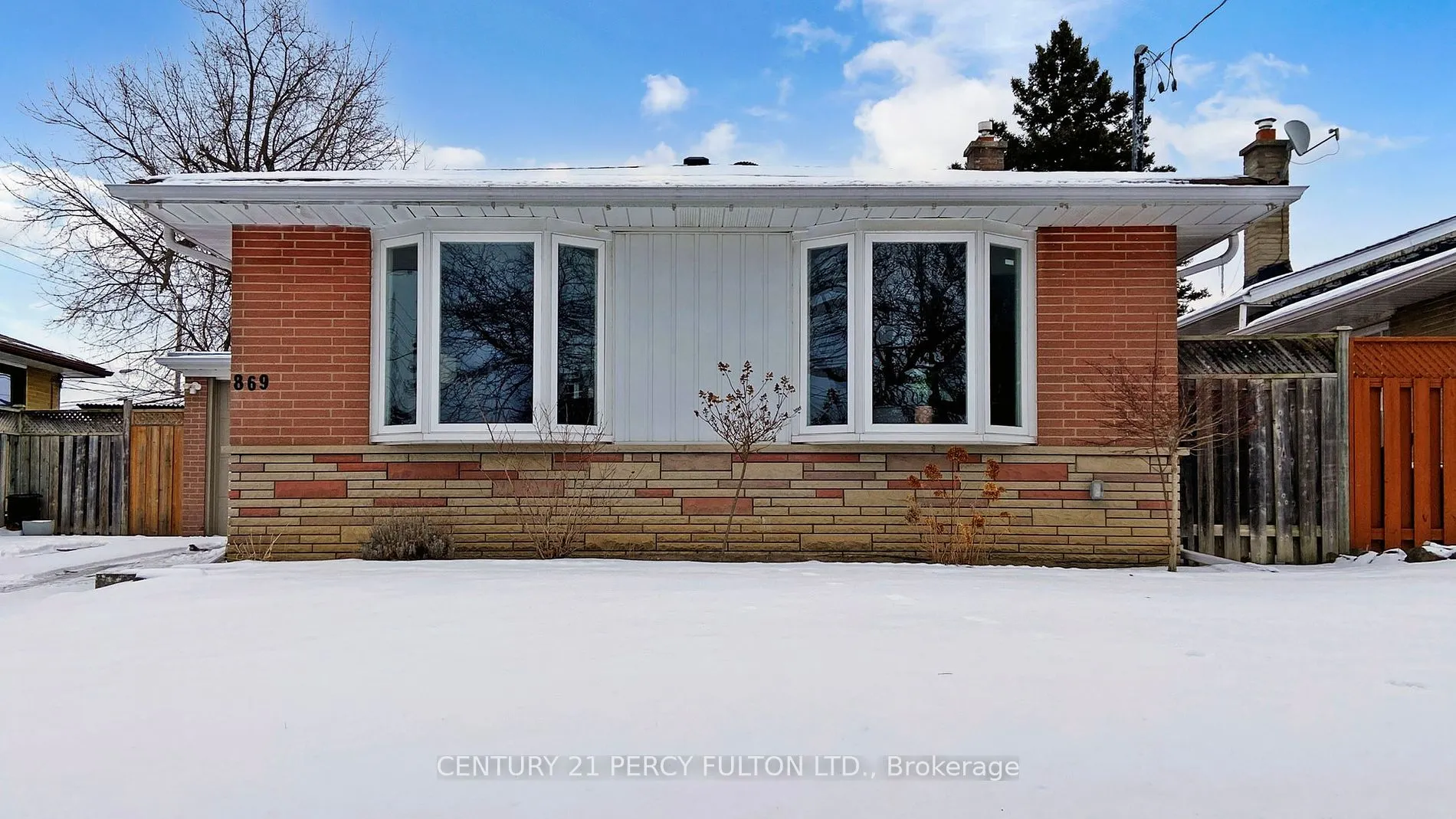 869 Scarborough Golf Club Rd