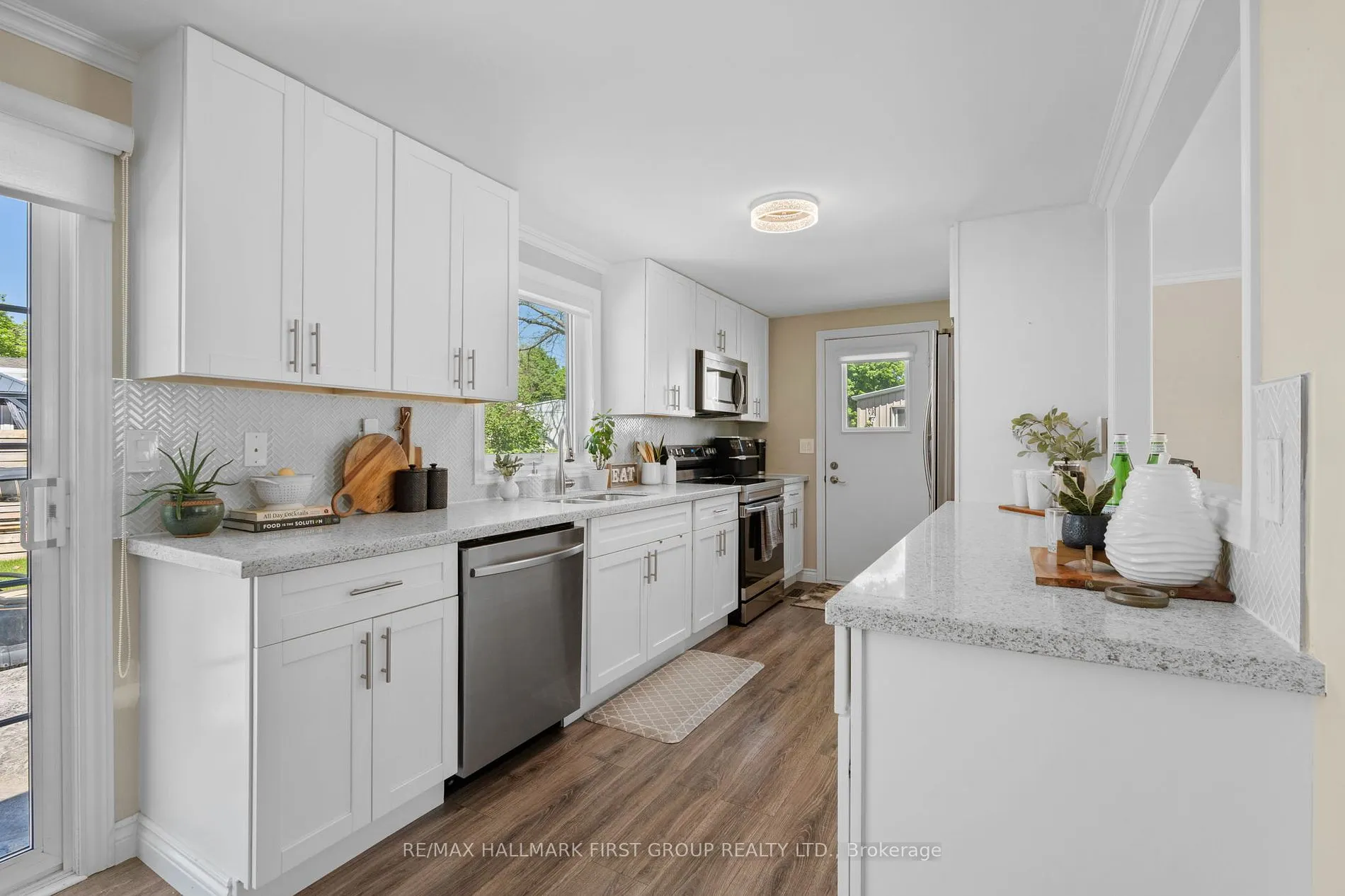 8 Kawartha Road