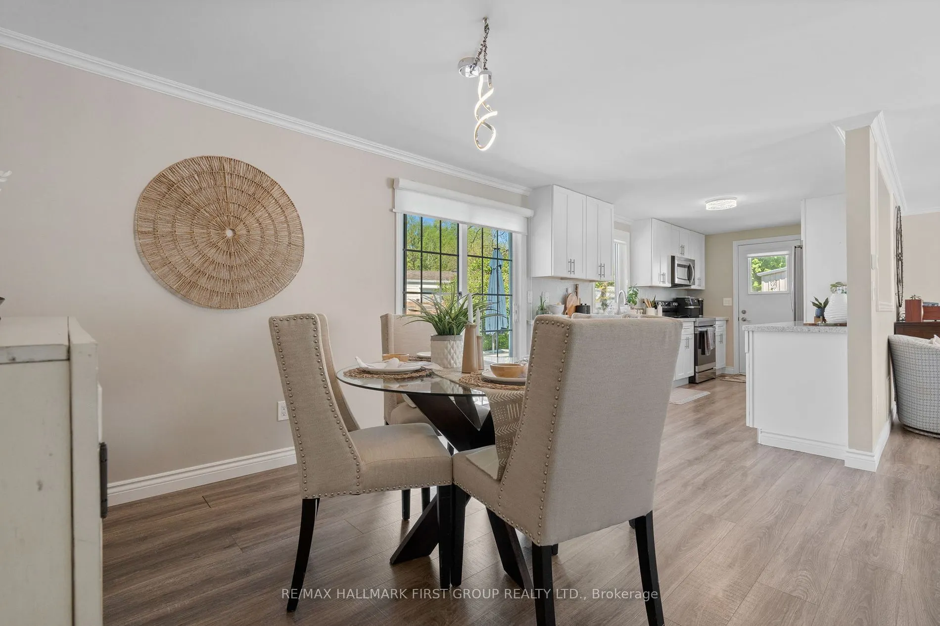 8 Kawartha Road