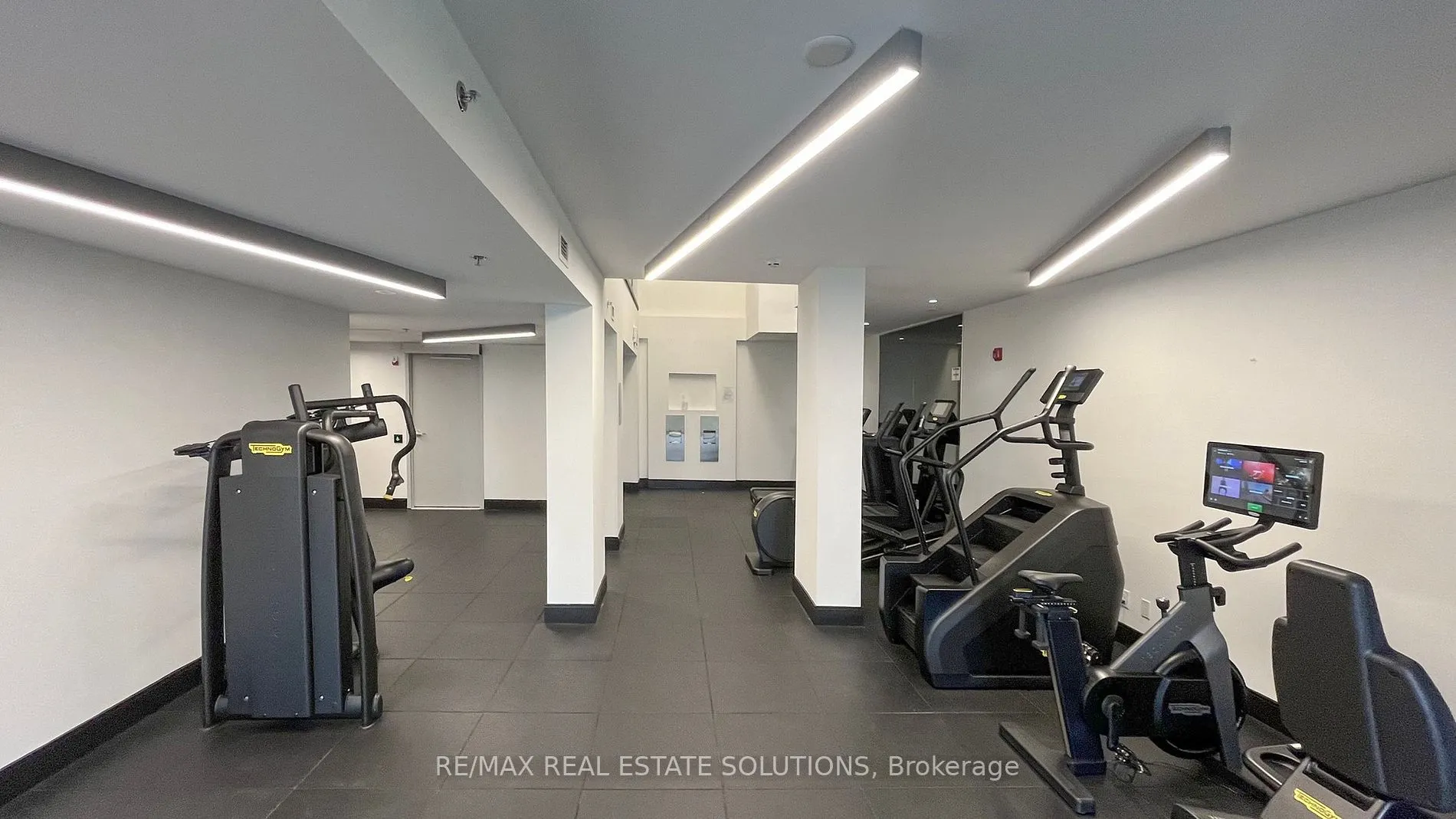 90 Glen Everest Rd, #407