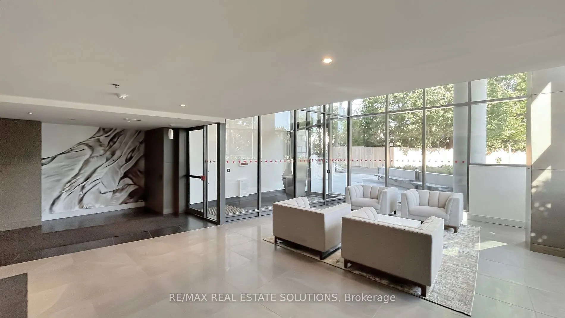 90 Glen Everest Rd, #407