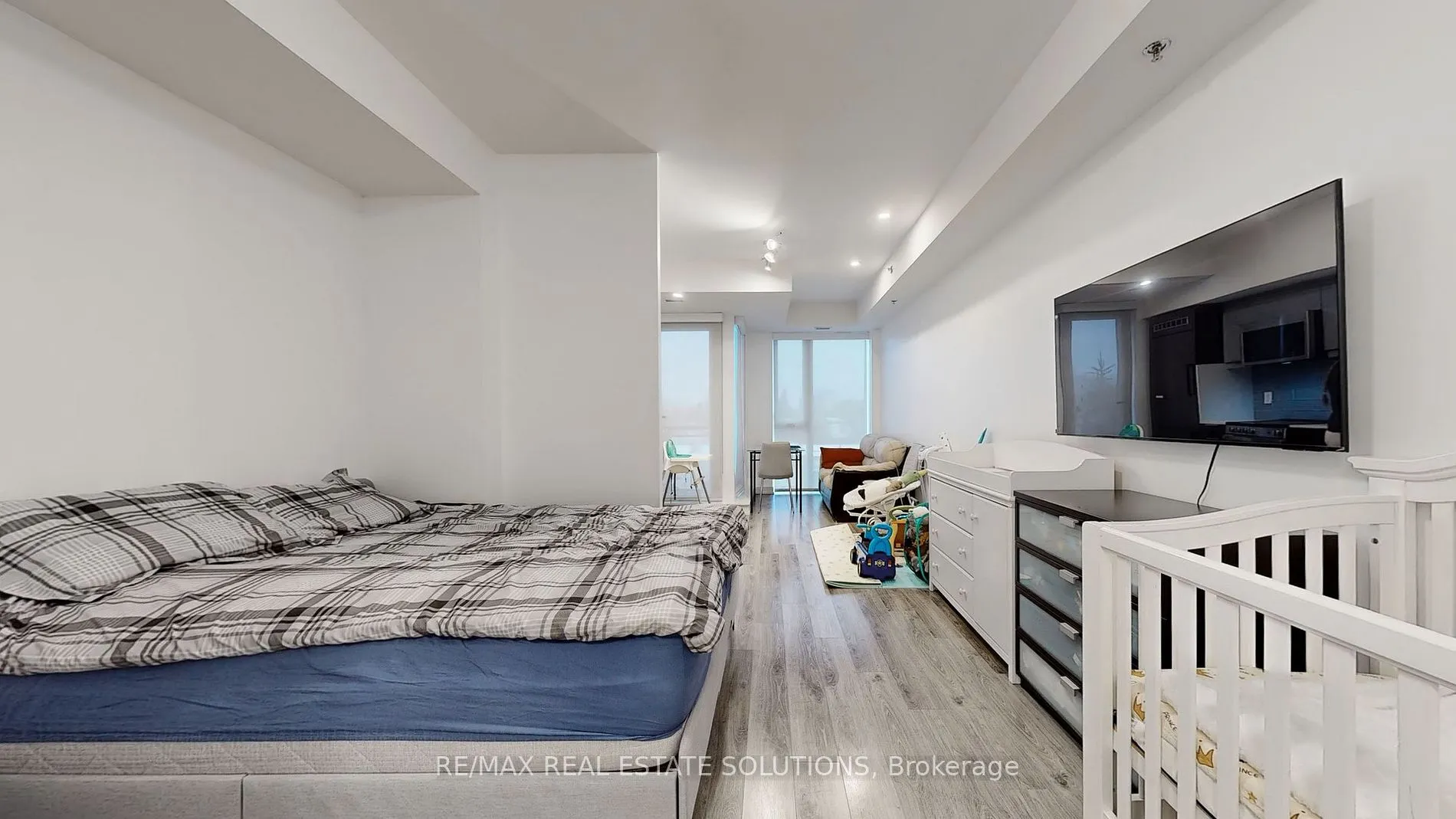 90 Glen Everest Rd, #407