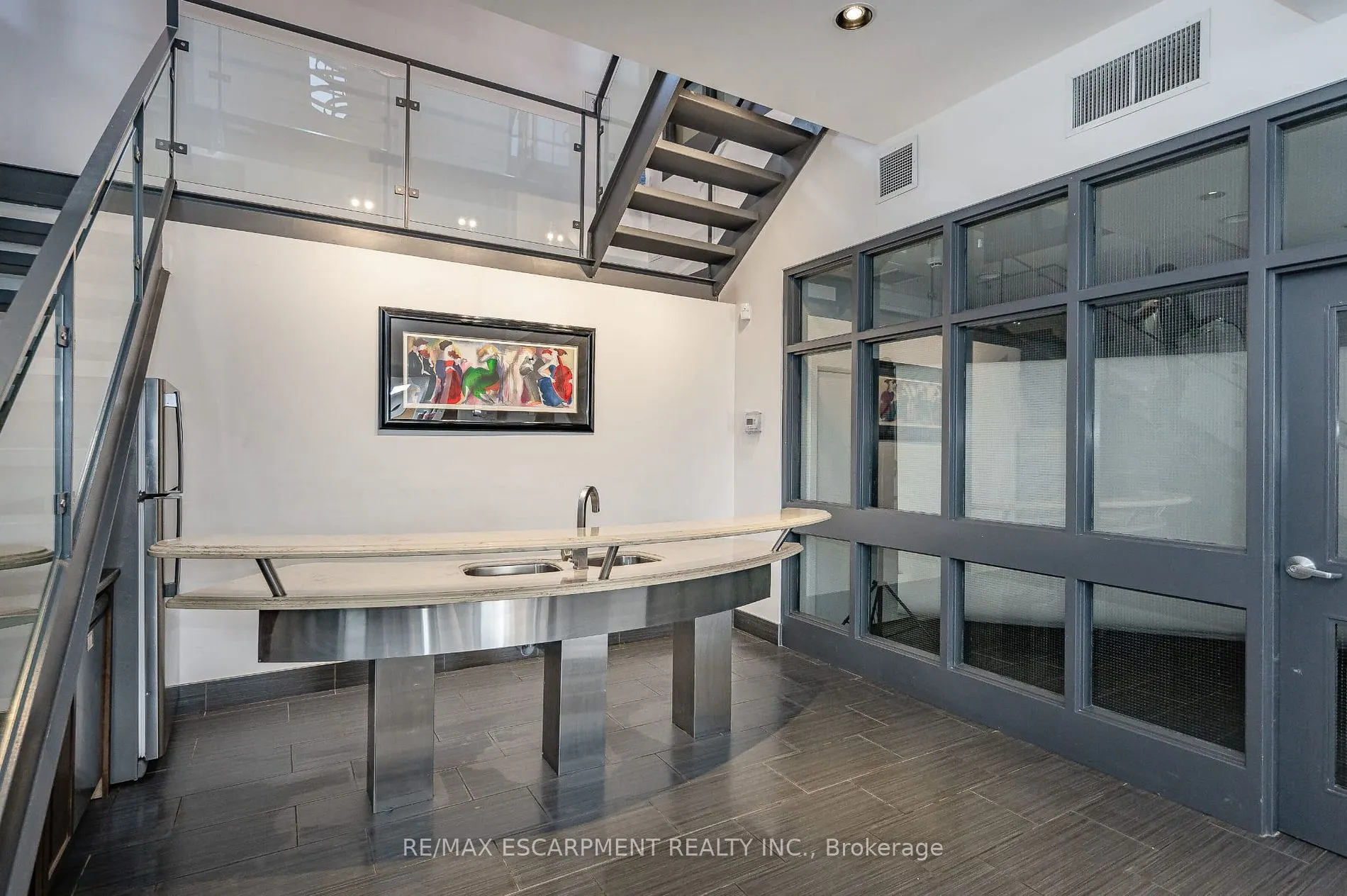 33 VILLIERS Street, #103