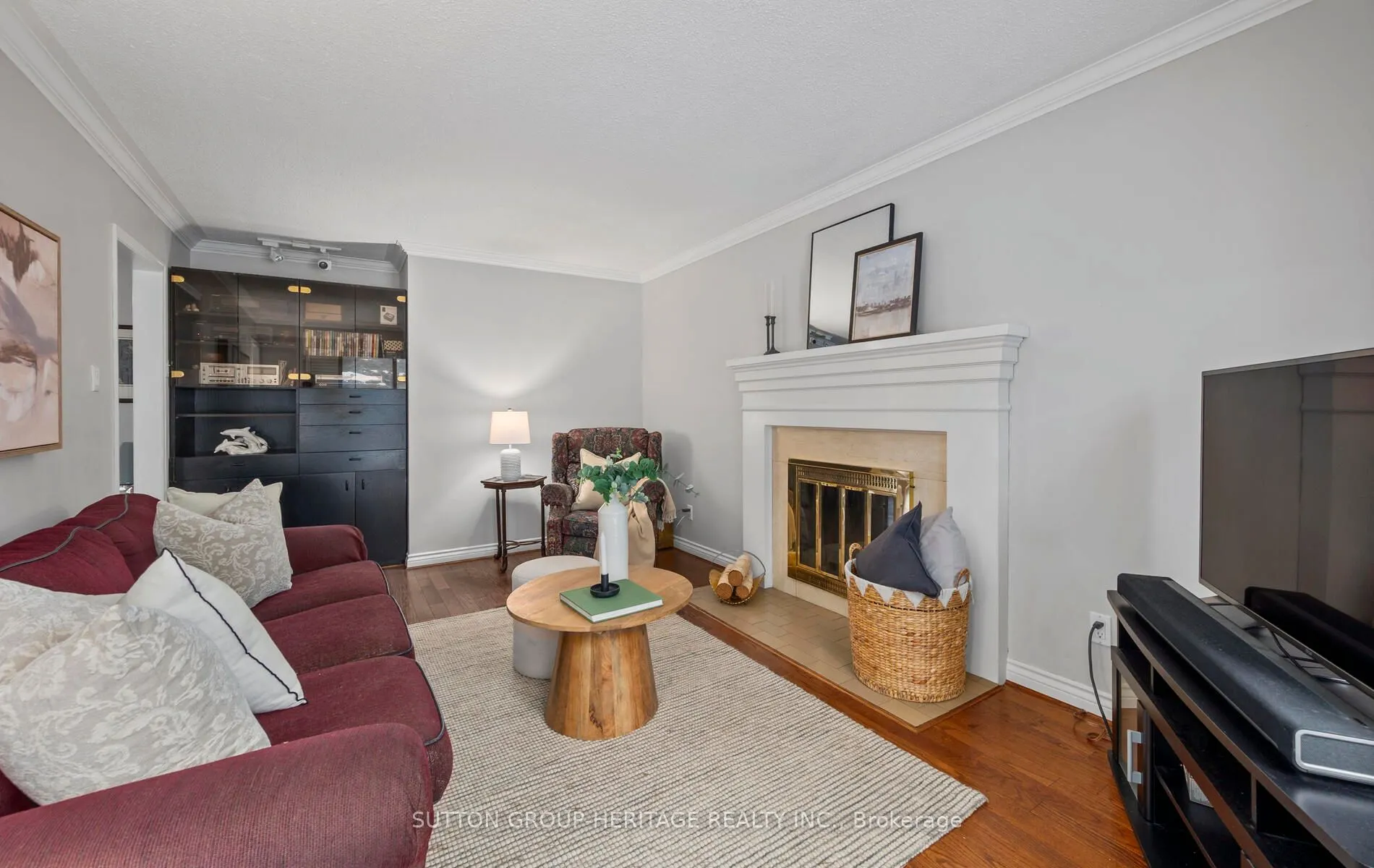 1242 Barnwood Sq