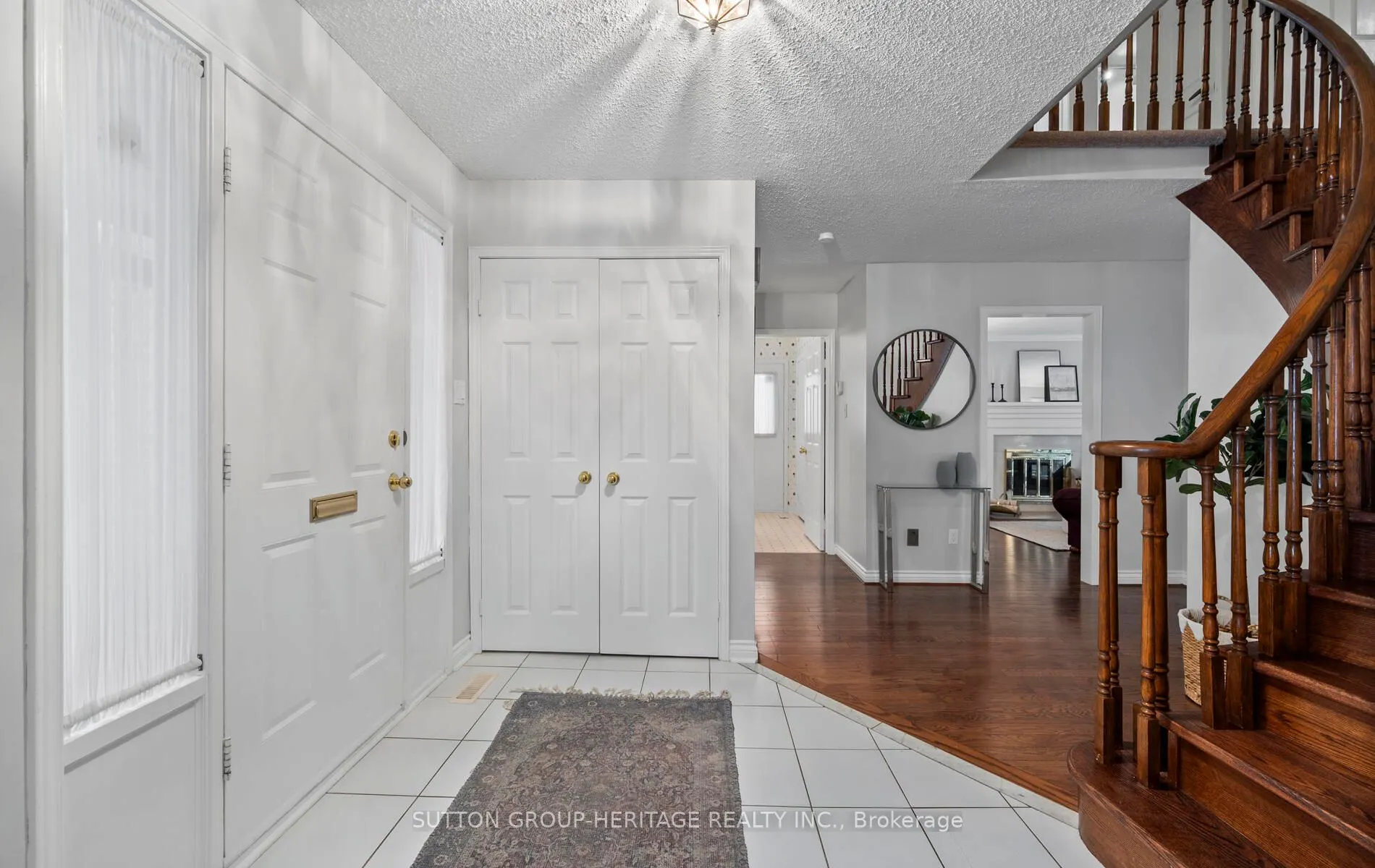 1242 Barnwood Sq