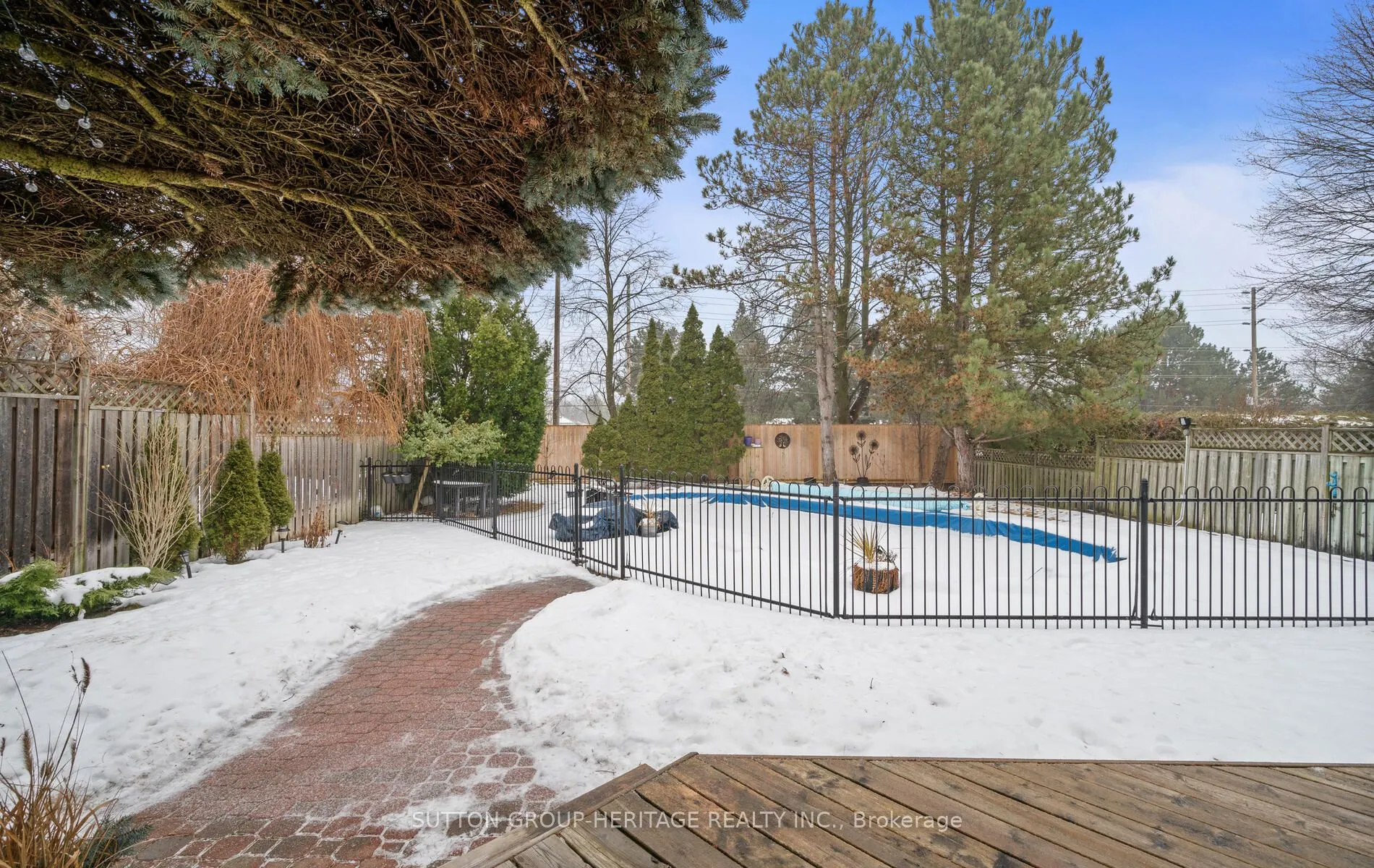 1242 Barnwood Sq