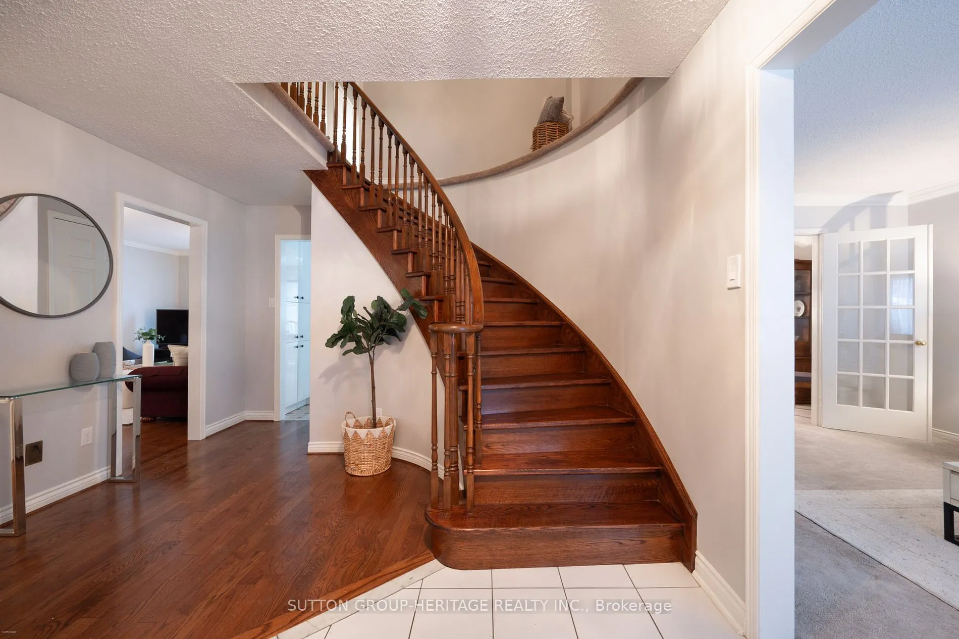 1242 Barnwood Sq