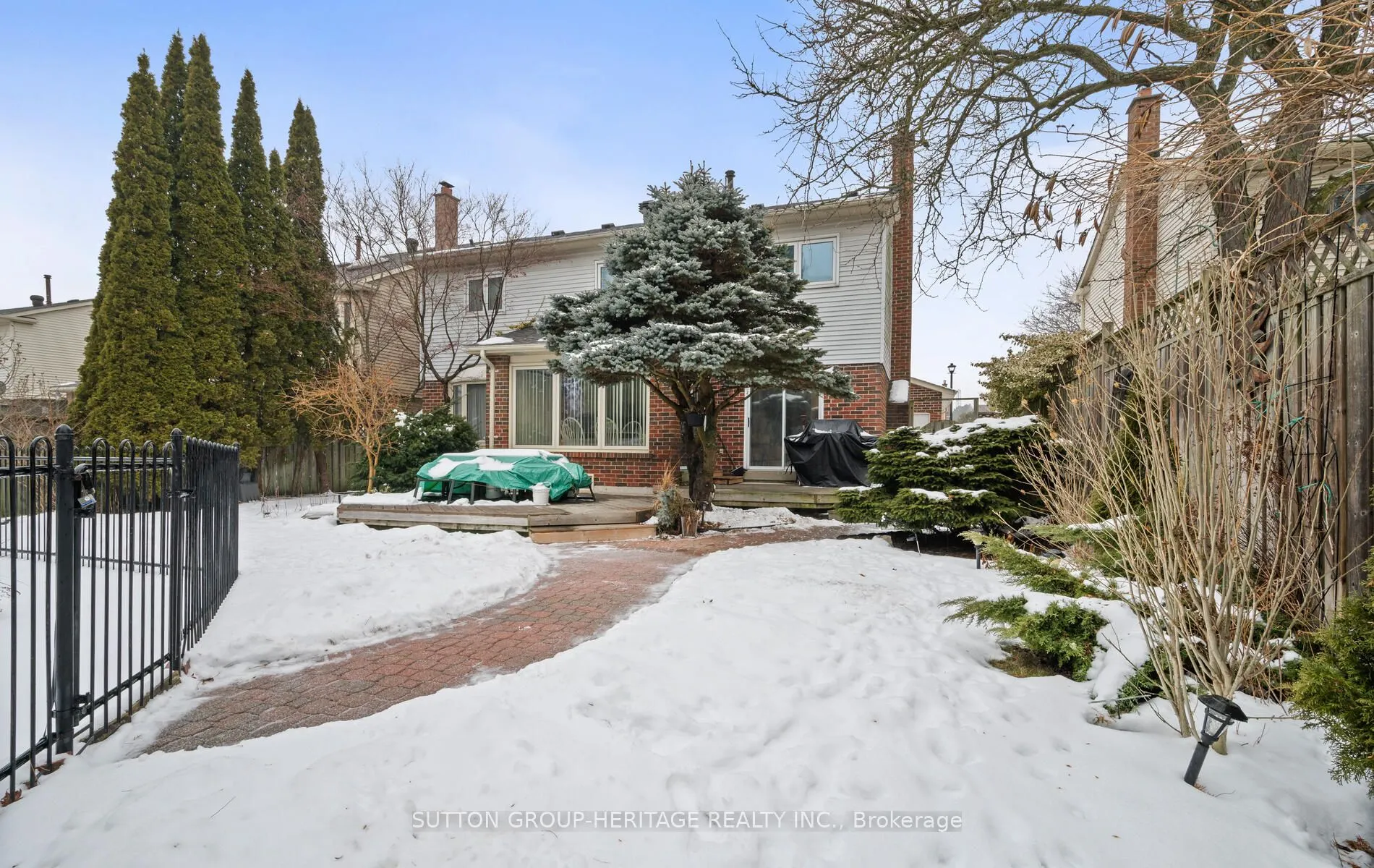 1242 Barnwood Sq