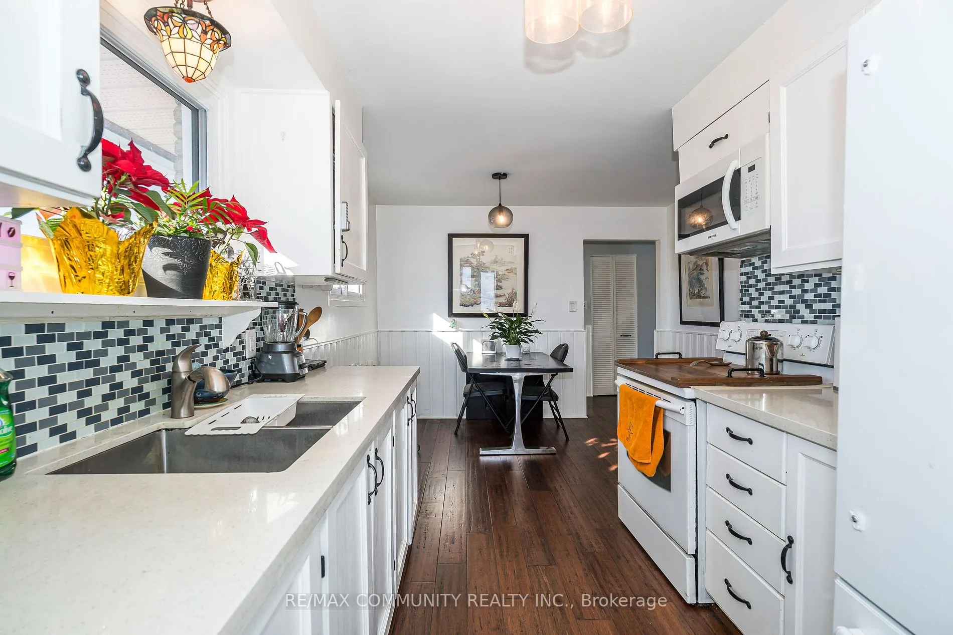 506 Lanark Dr