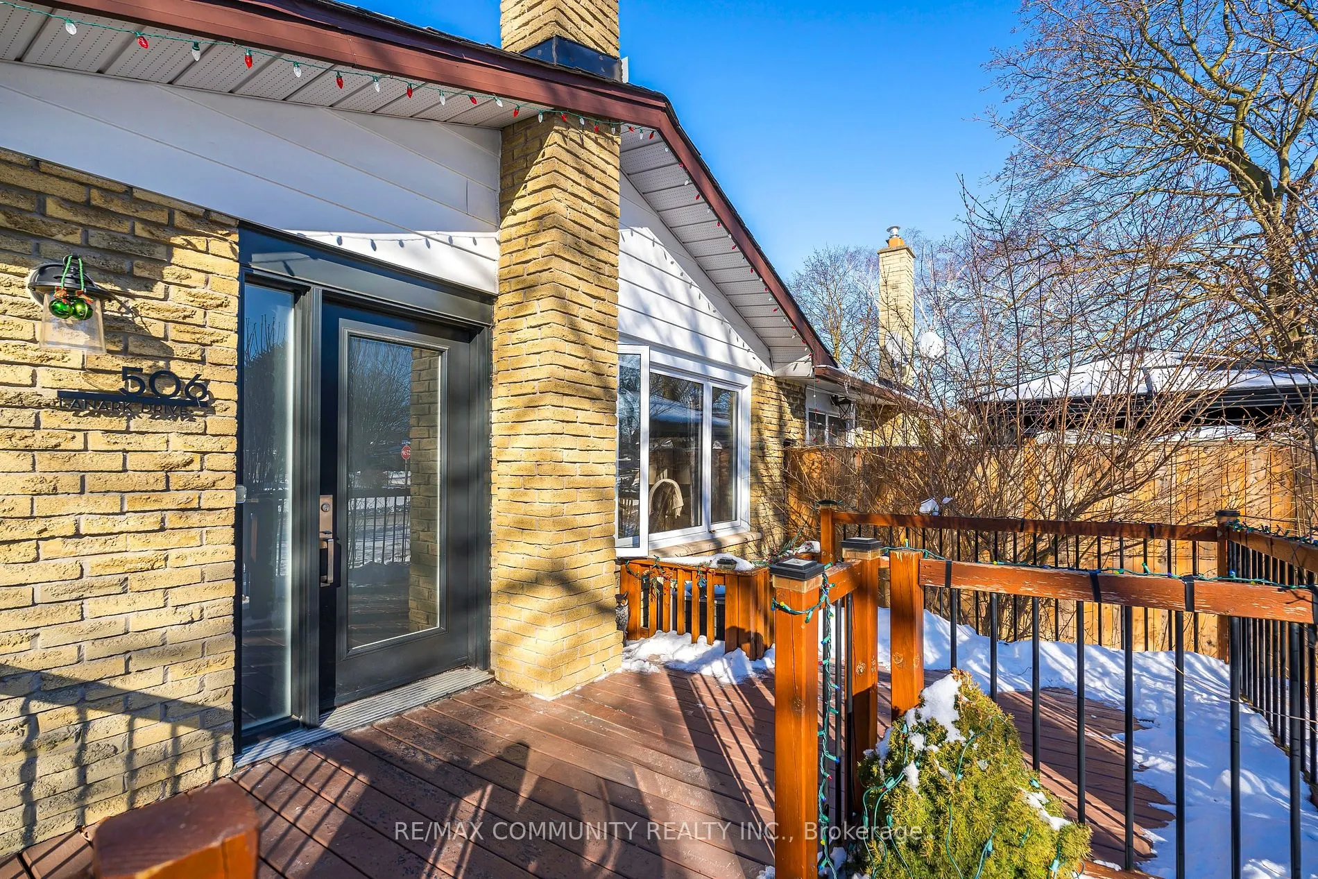 506 Lanark Dr