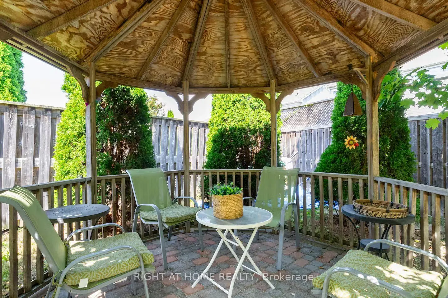1673 Ballantrae Dr