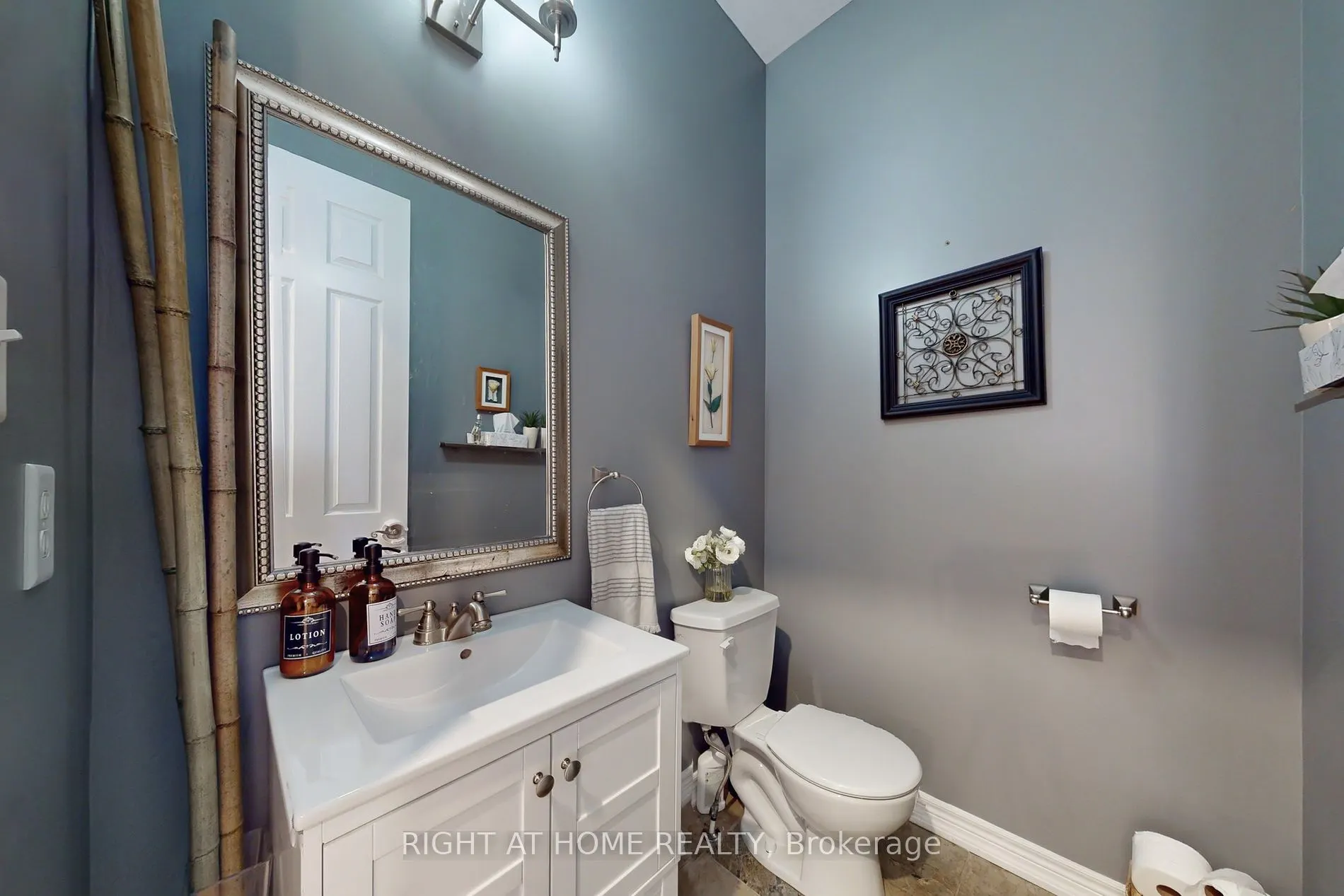 1673 Ballantrae Dr