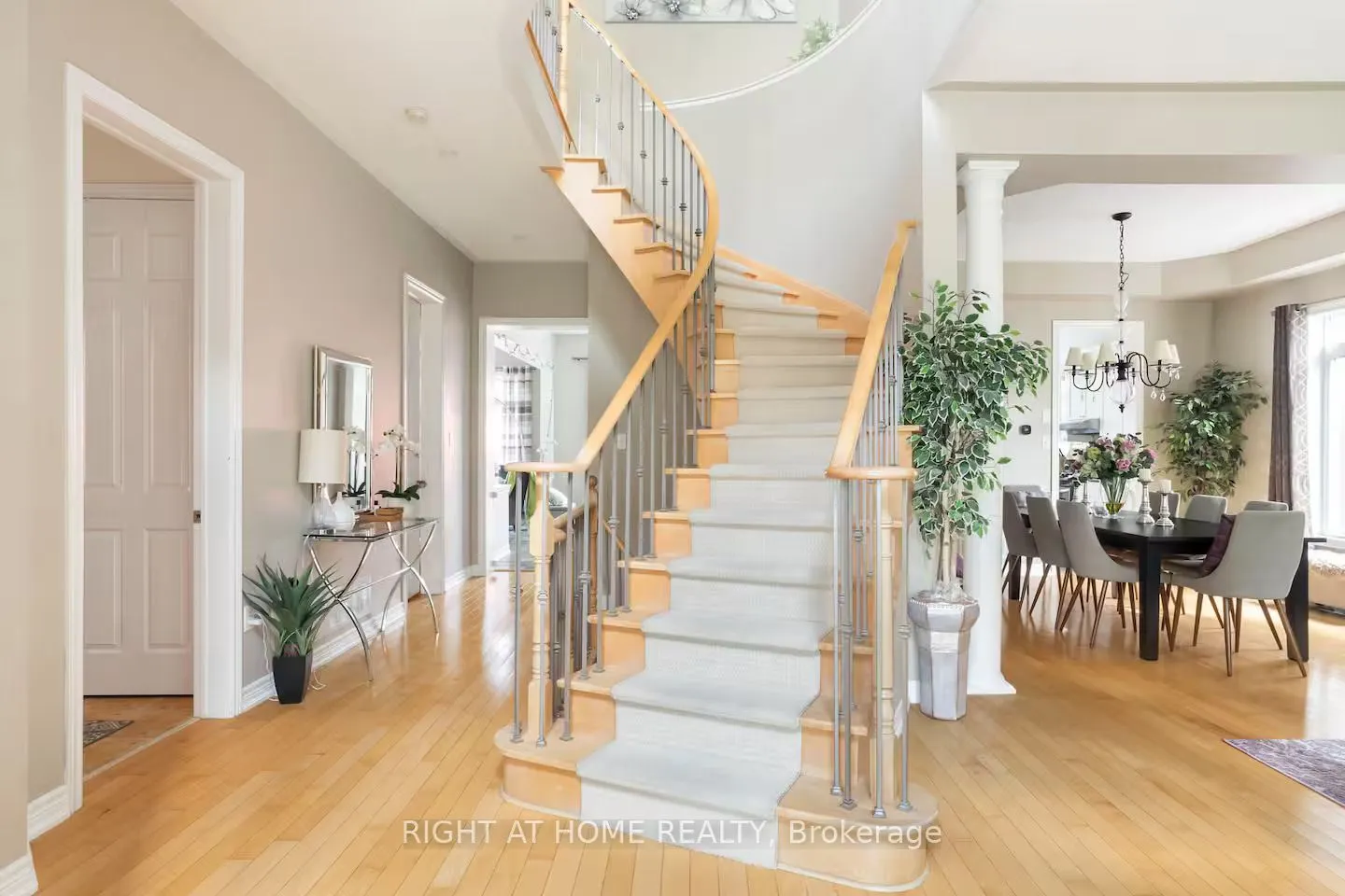 1673 Ballantrae Dr