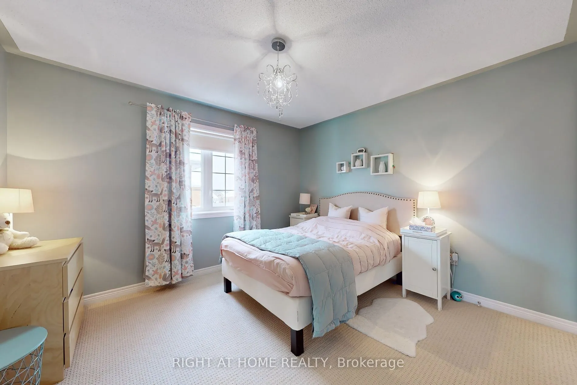 1673 Ballantrae Dr