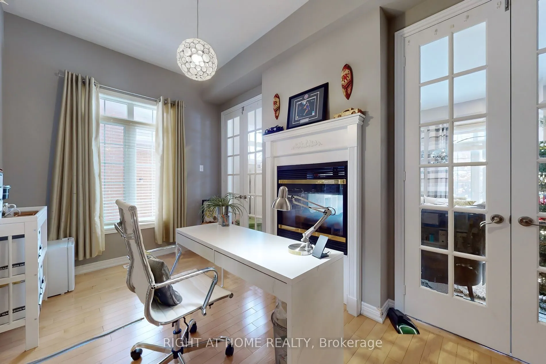 1673 Ballantrae Dr