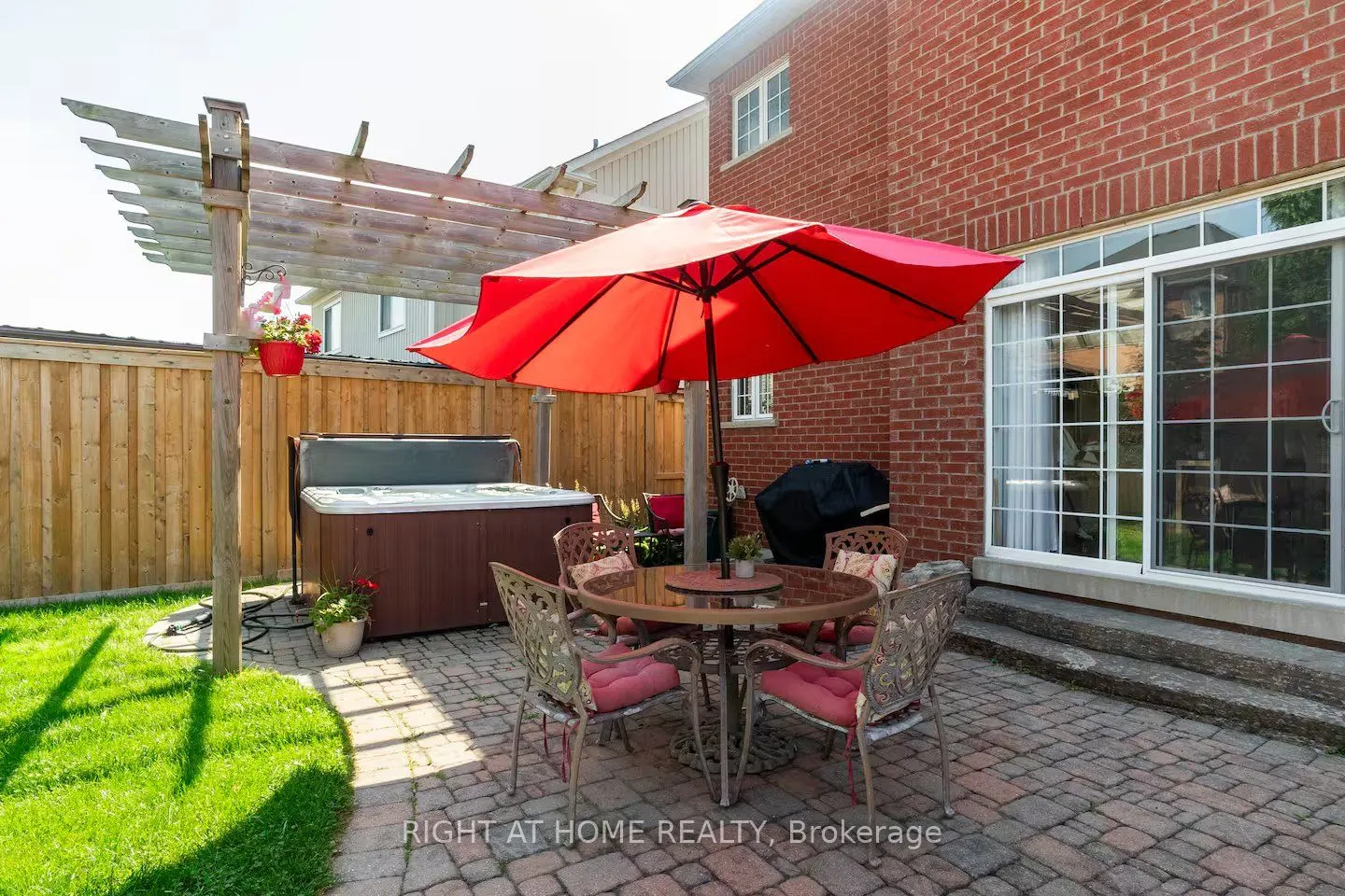1673 Ballantrae Dr