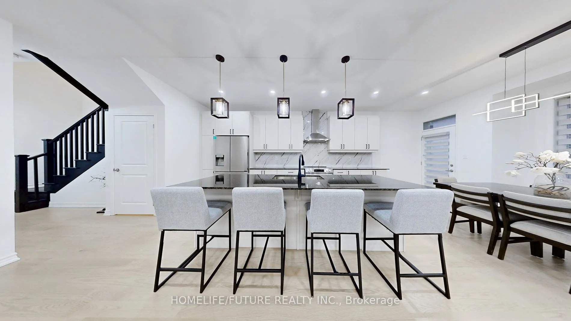 1415 Swallowtail Lane