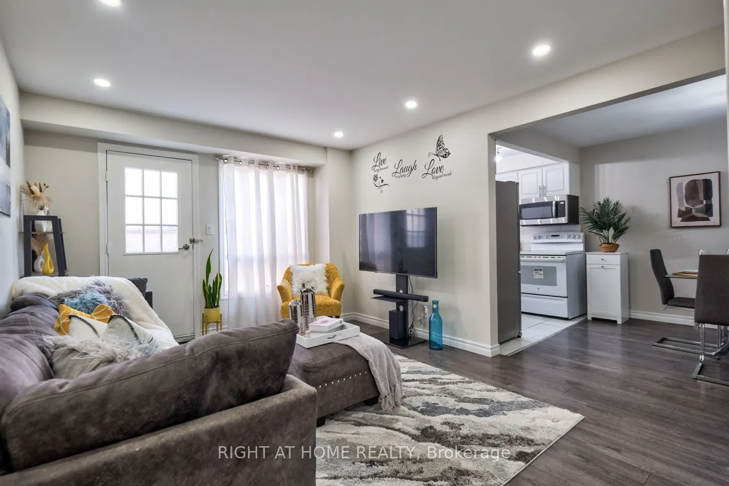 960 Glen Street, #68