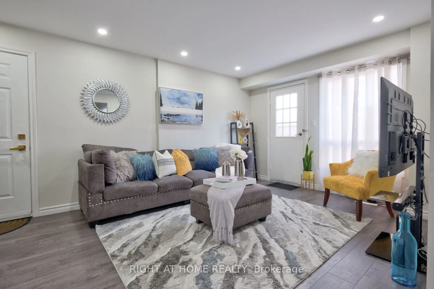 960 Glen Street, #68
