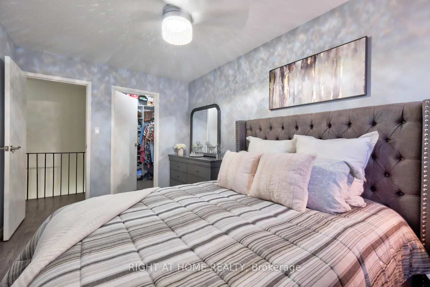 960 Glen Street, #68