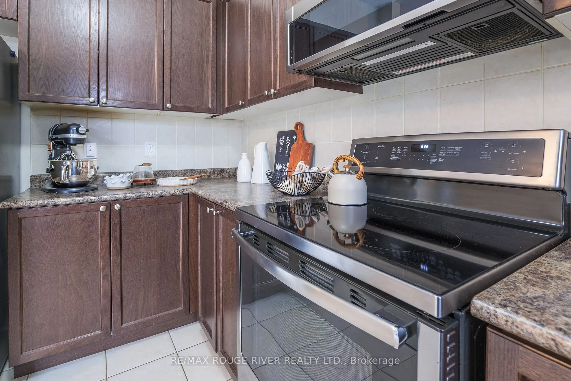 530 Kingston Rd, #16