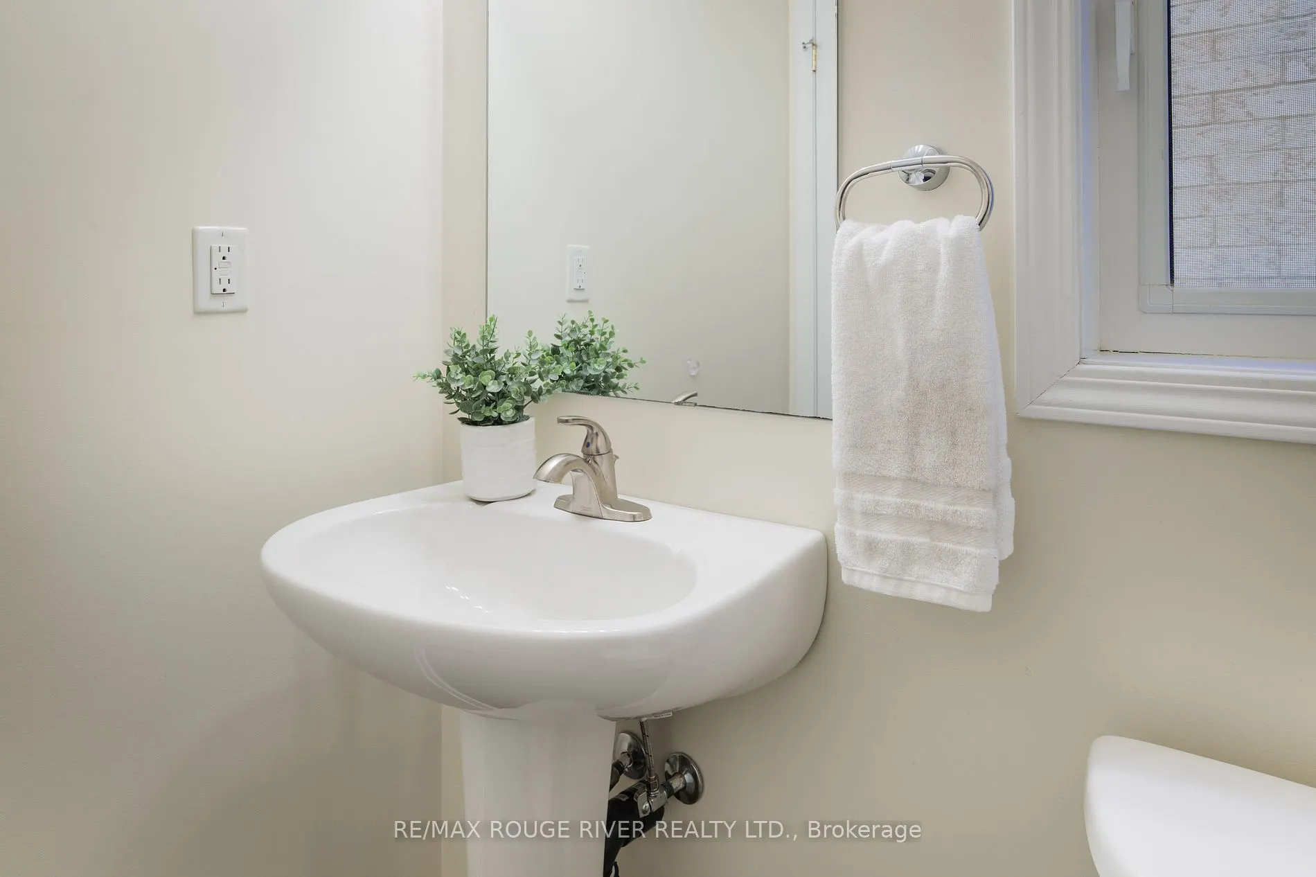 530 Kingston Rd, #16