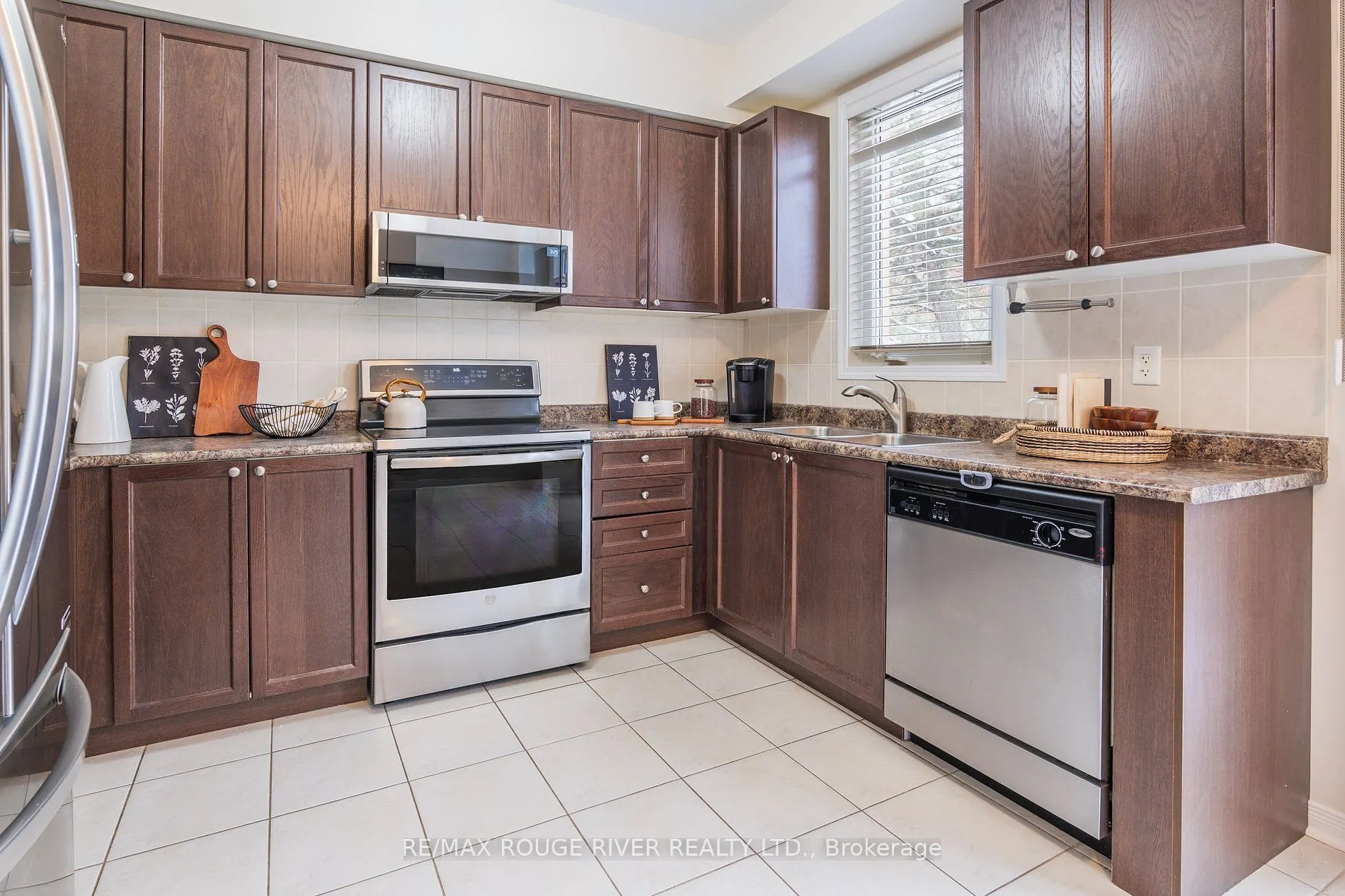 530 Kingston Rd, #16