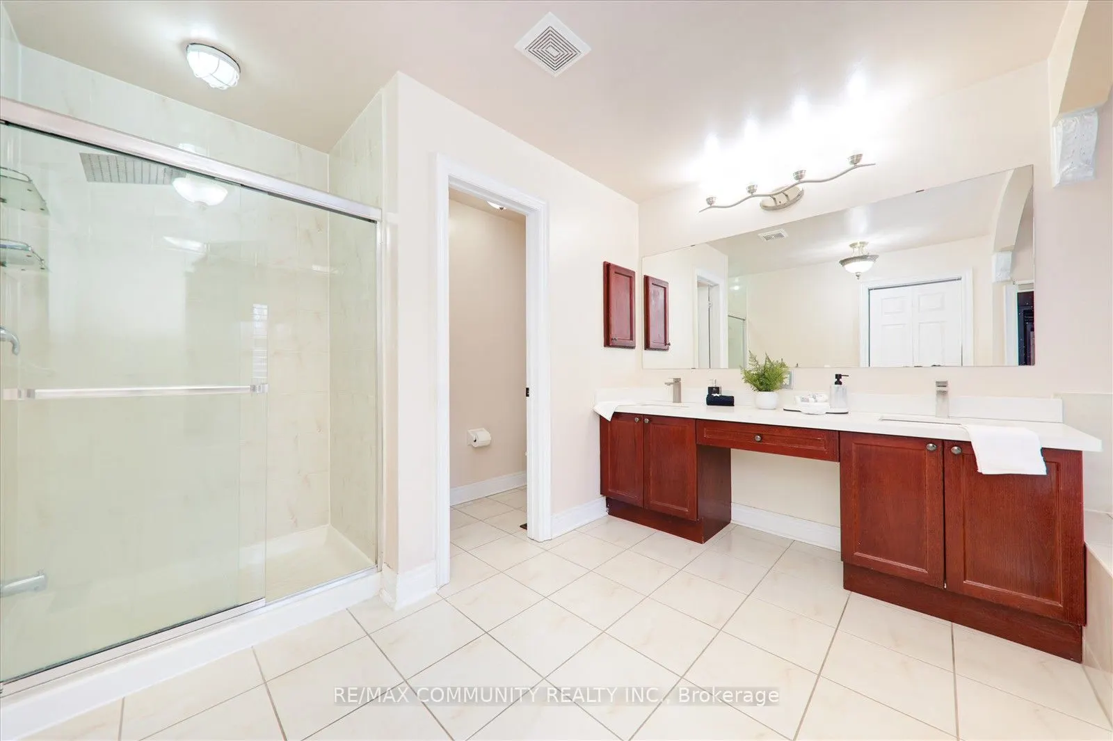 51 Winterton Way