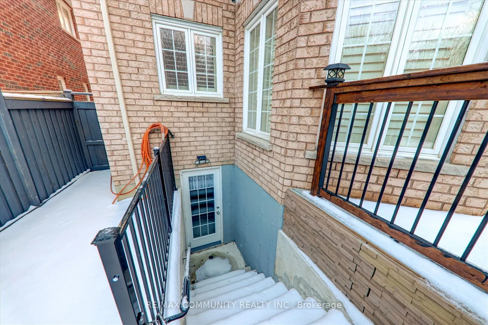 51 Winterton Way
