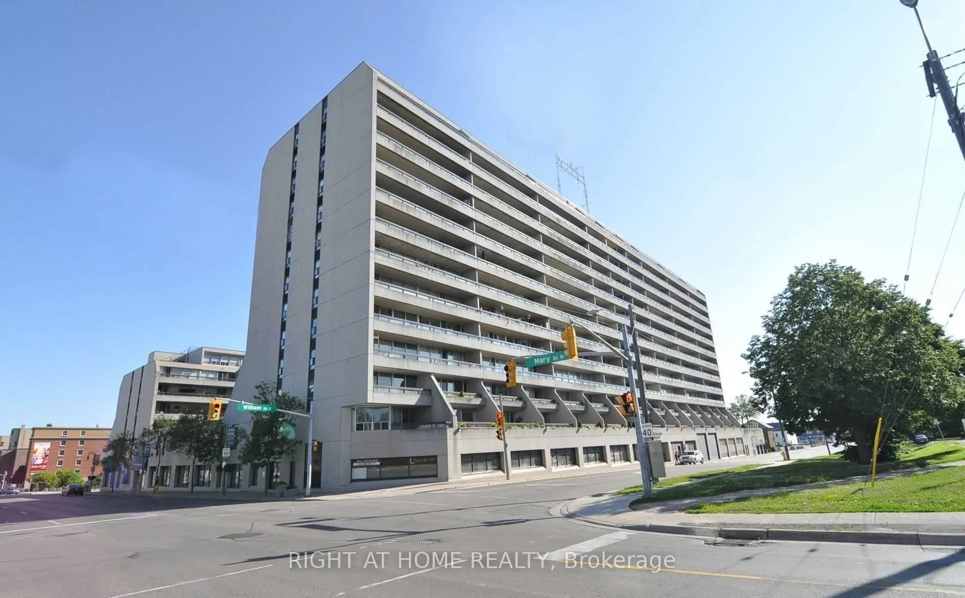 55 William St E, #908