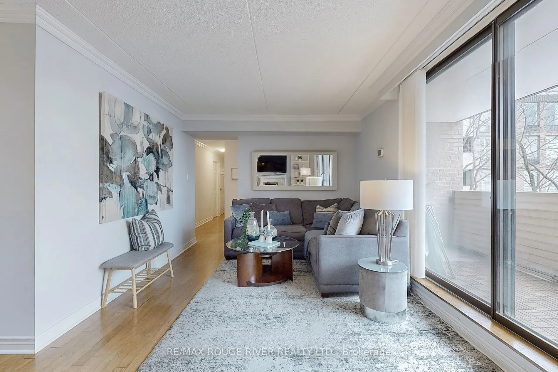 1525 Diefenbaker Crt, #305