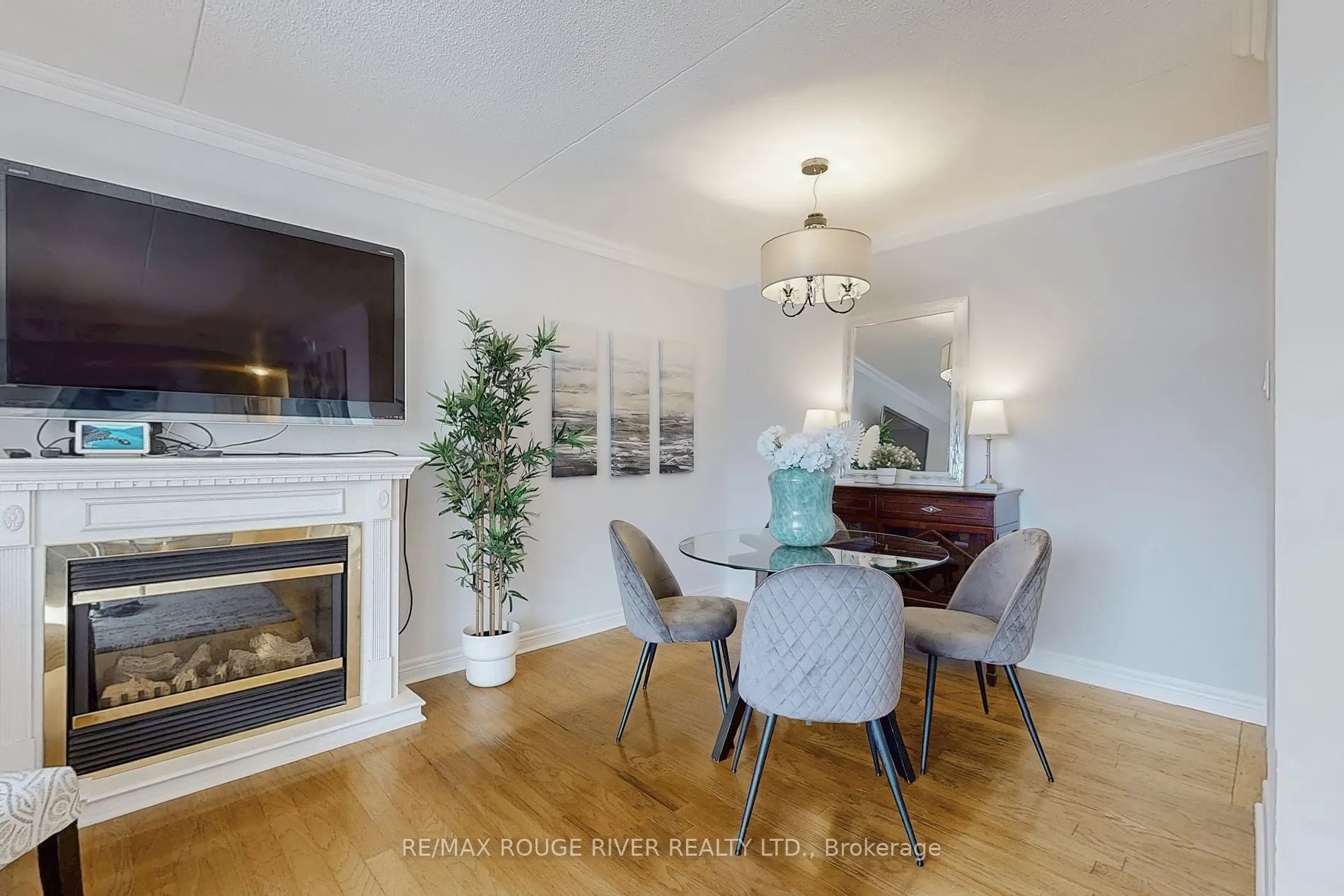 1525 Diefenbaker Crt, #305